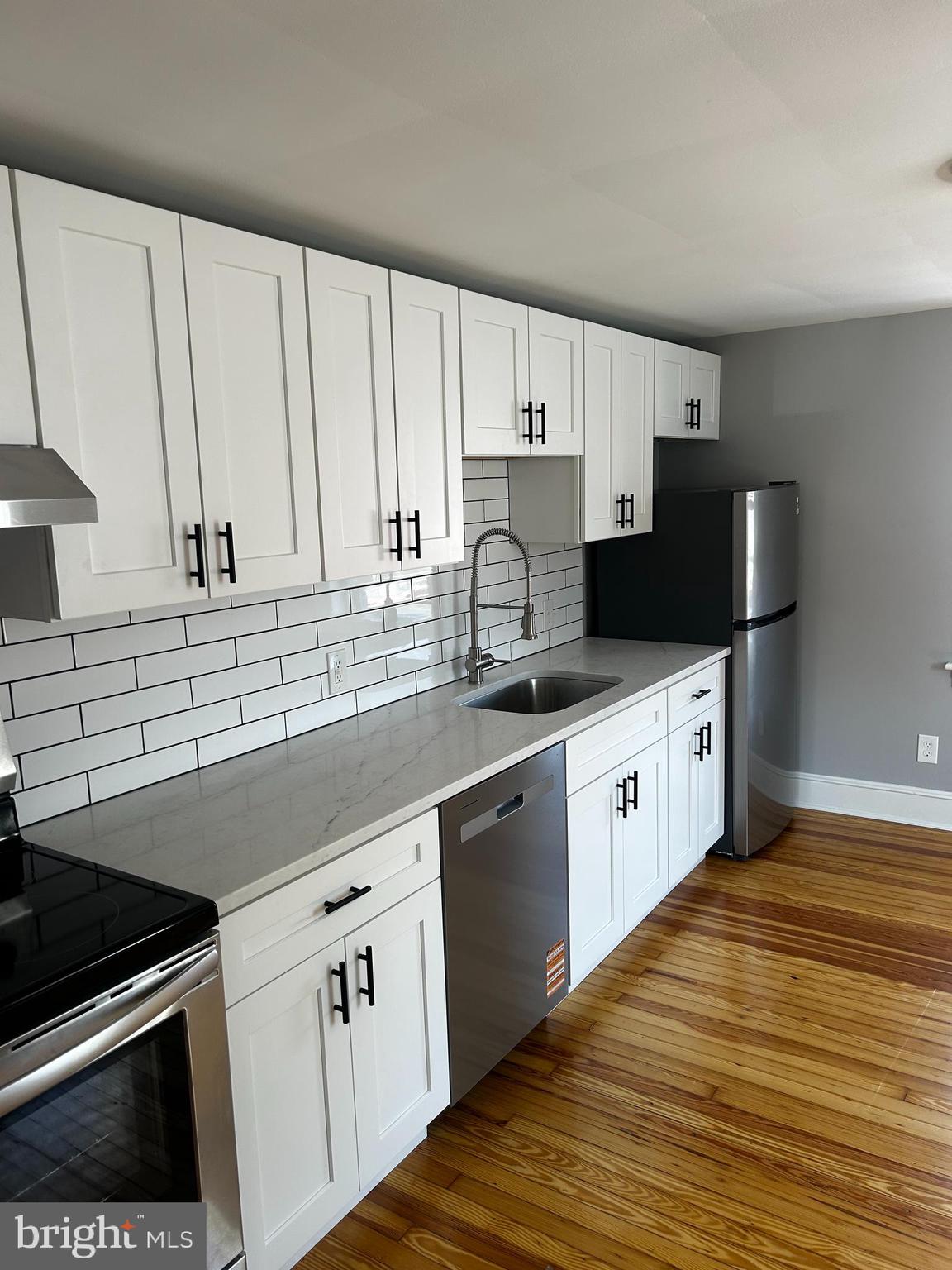 000 - Residential Lease