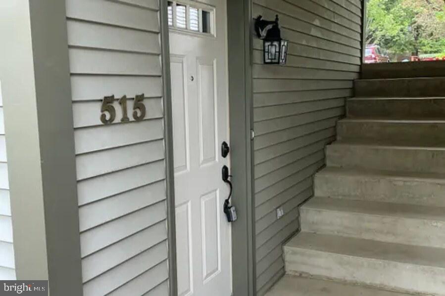 515 ROSLAIRE DRIVE