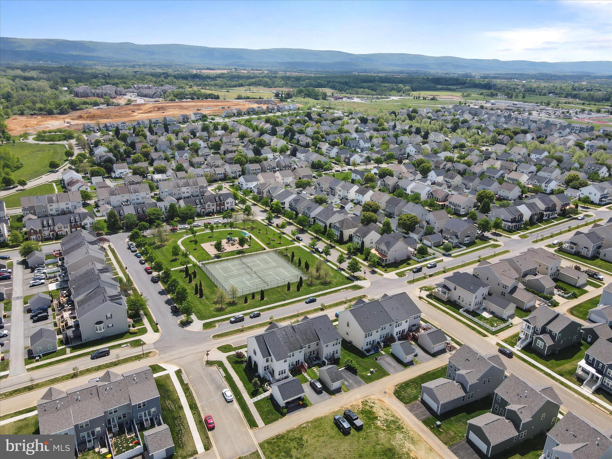 HUNTFIELD - Residential