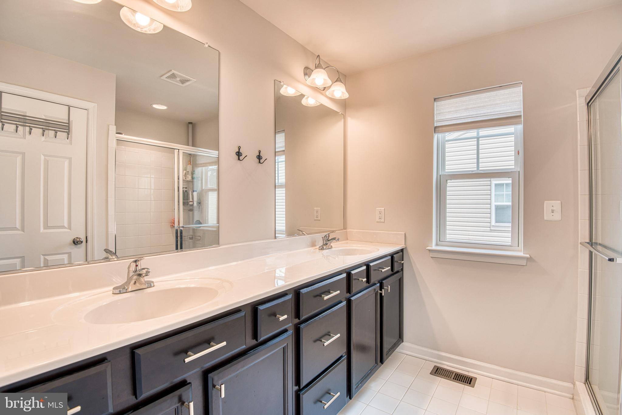 BRADFORD'S LANDING - Residential