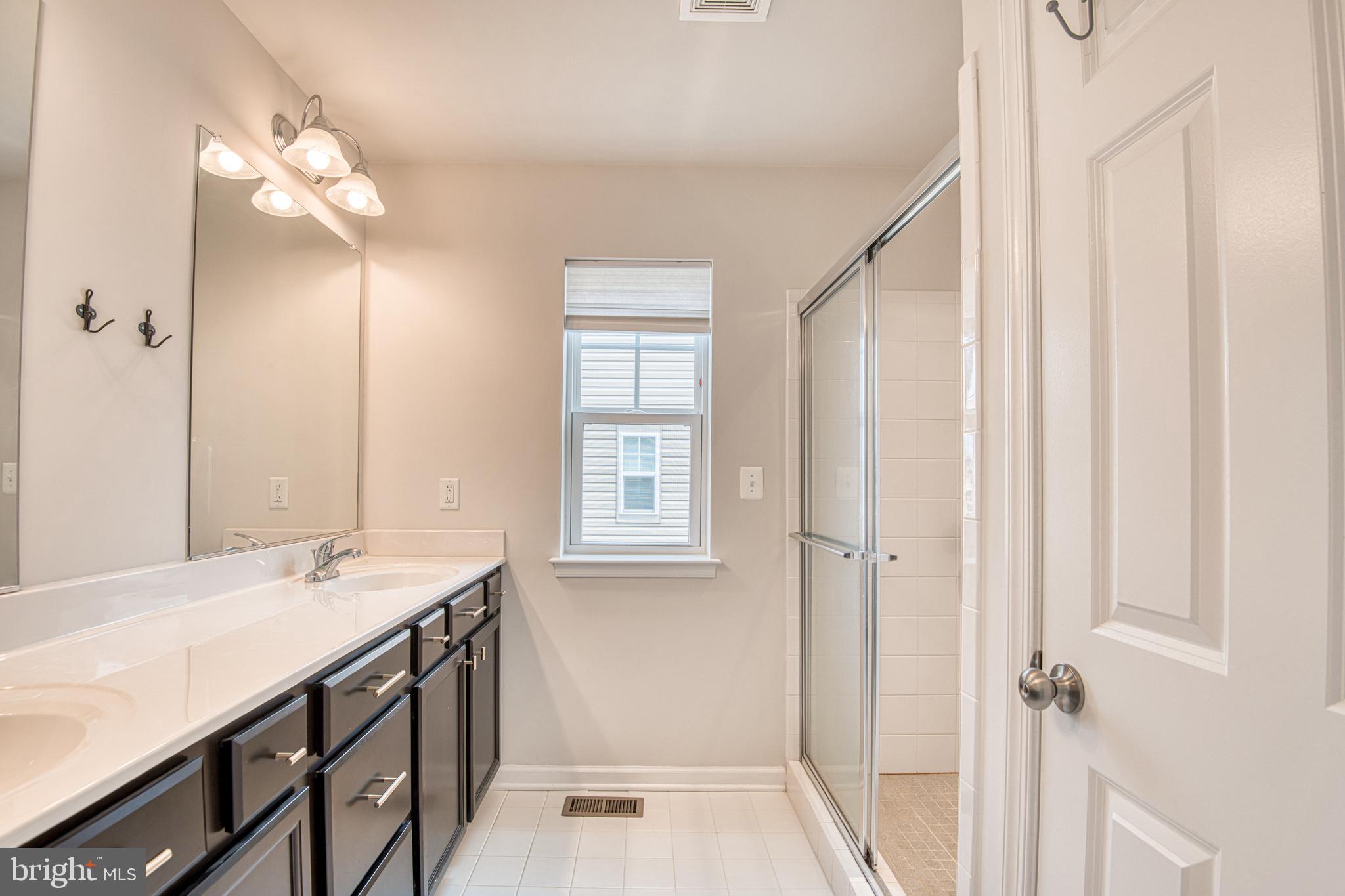 BRADFORD'S LANDING - Residential