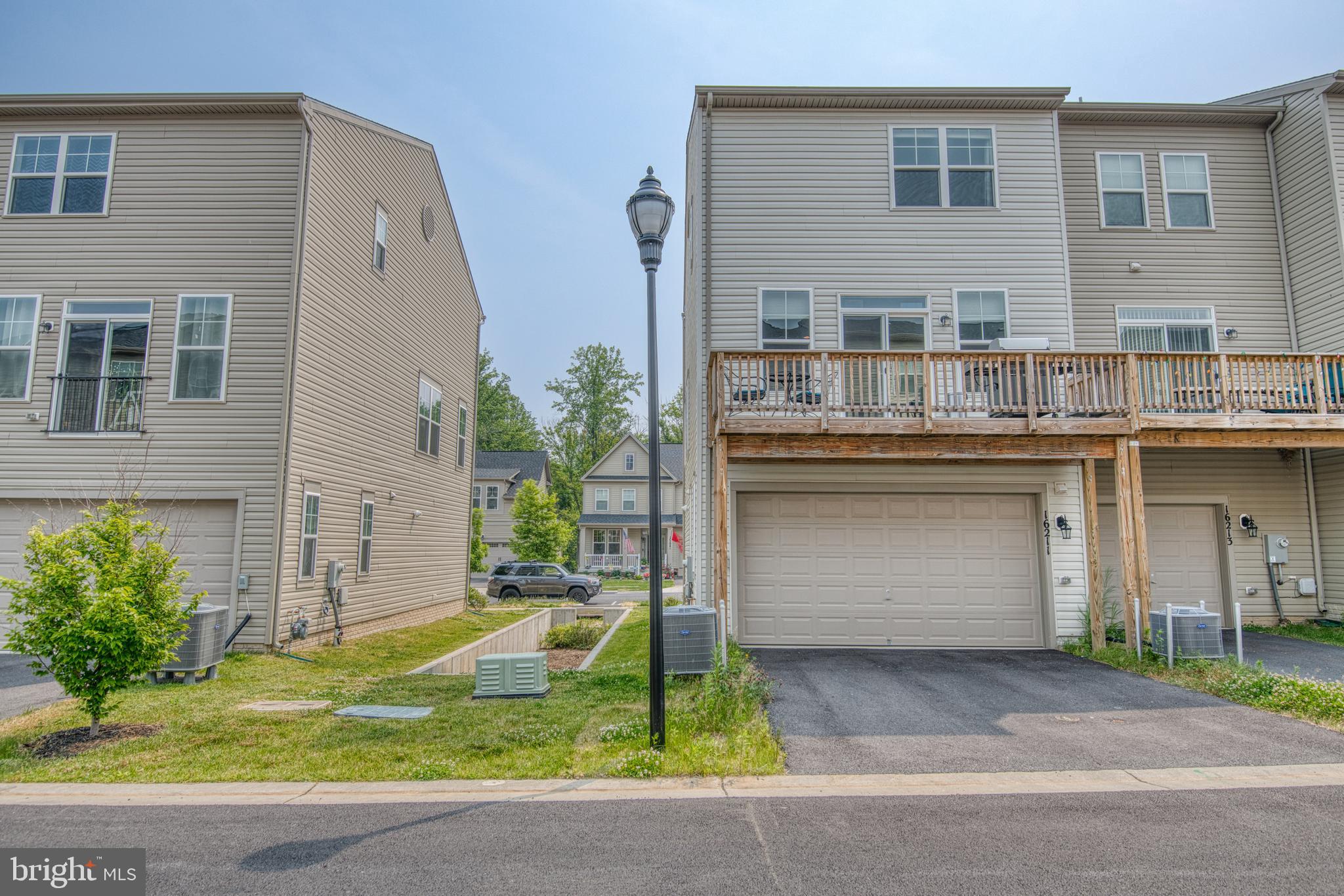 BRADFORD'S LANDING - Residential