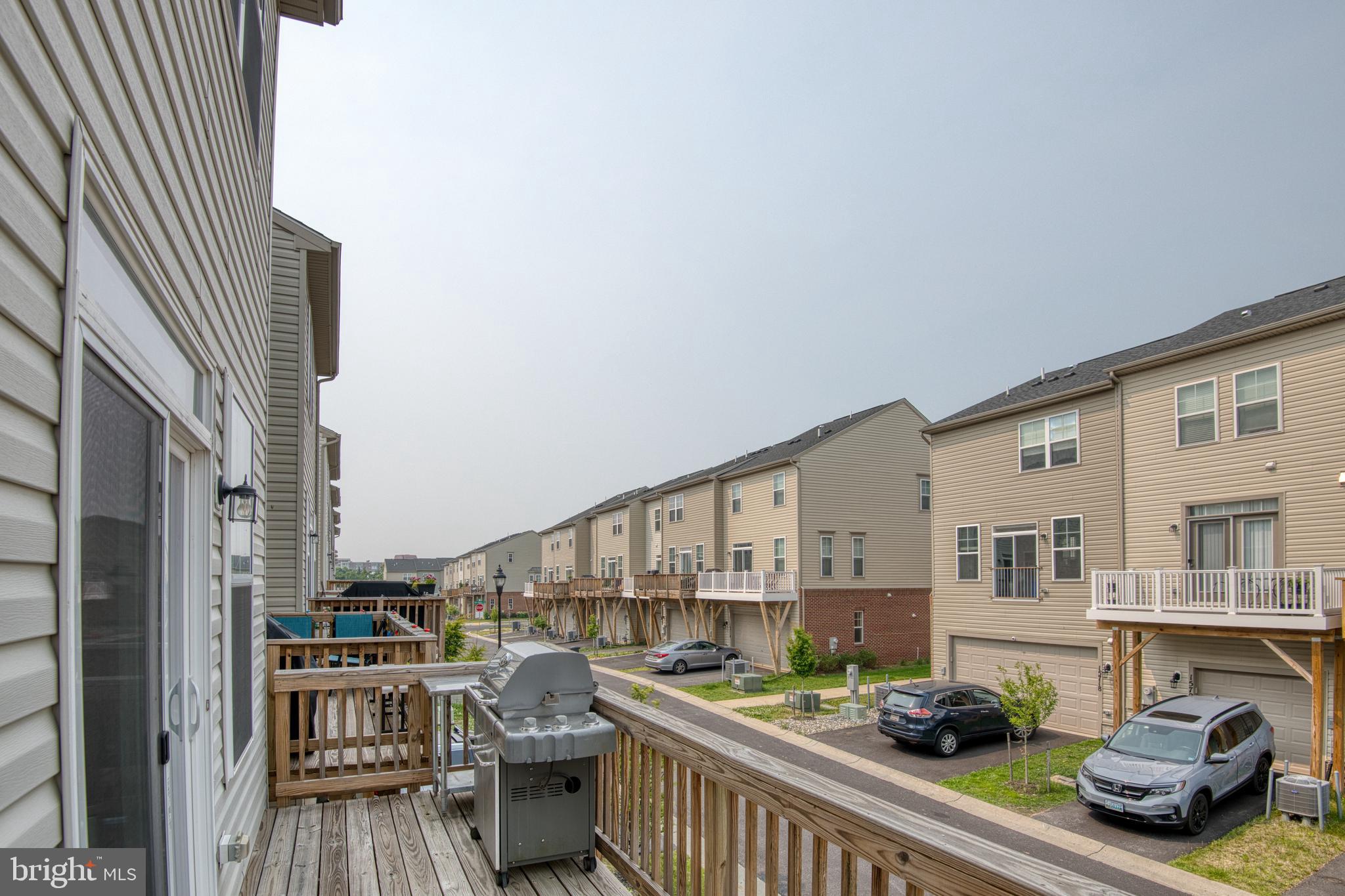 BRADFORD'S LANDING - Residential