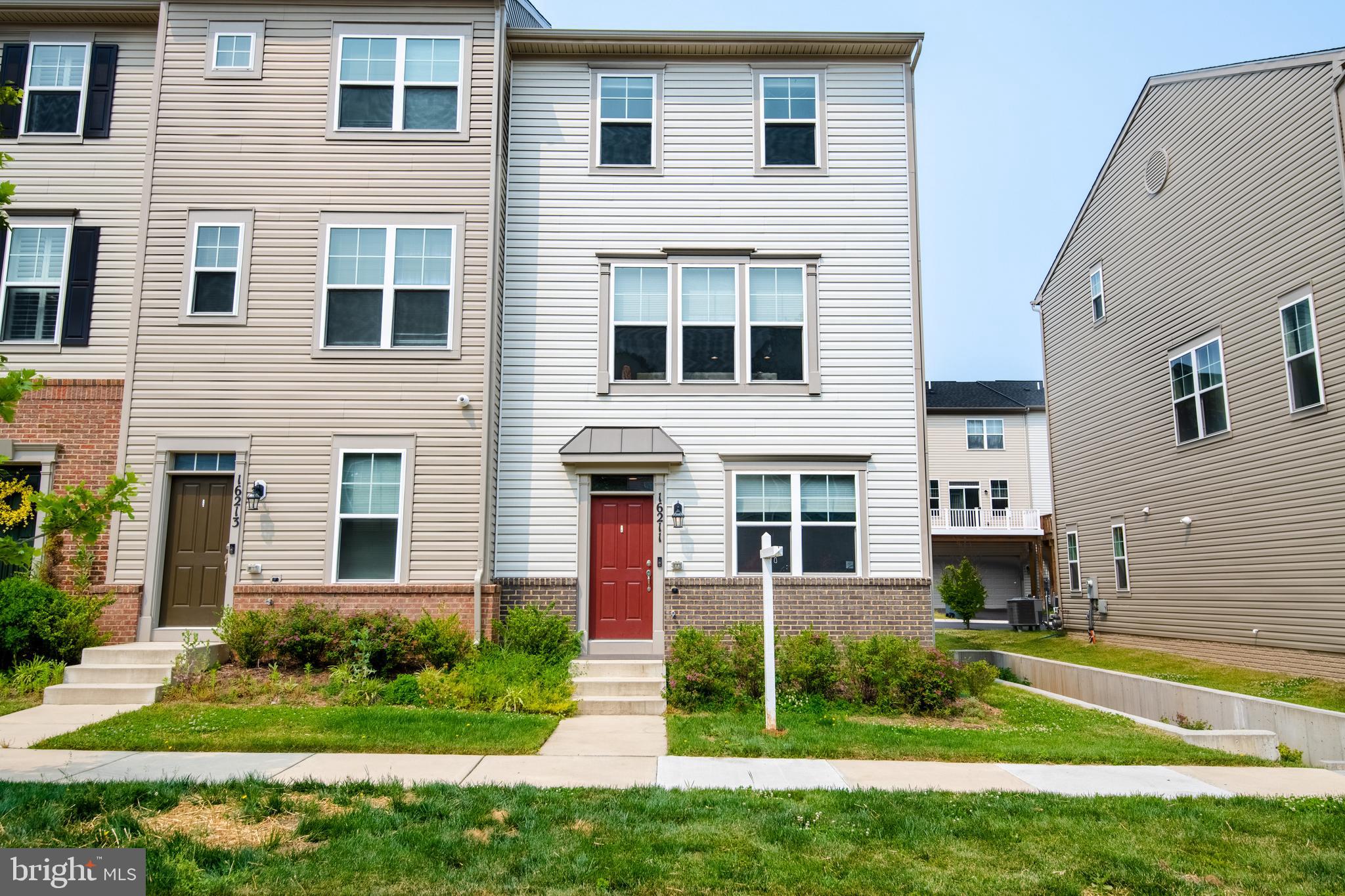 BRADFORD'S LANDING - Residential