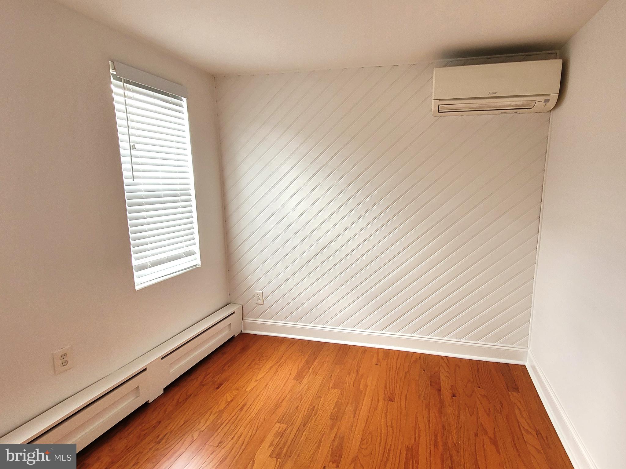 LOWER MOYAMENSING - Residential