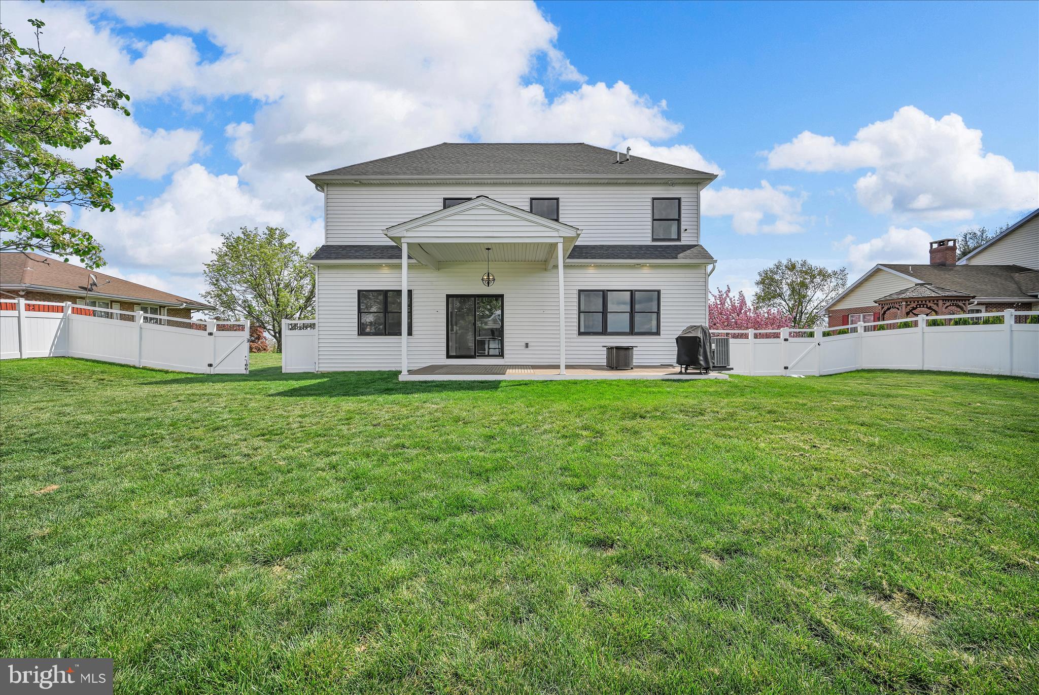 ELIZABETHTOWN - Residential