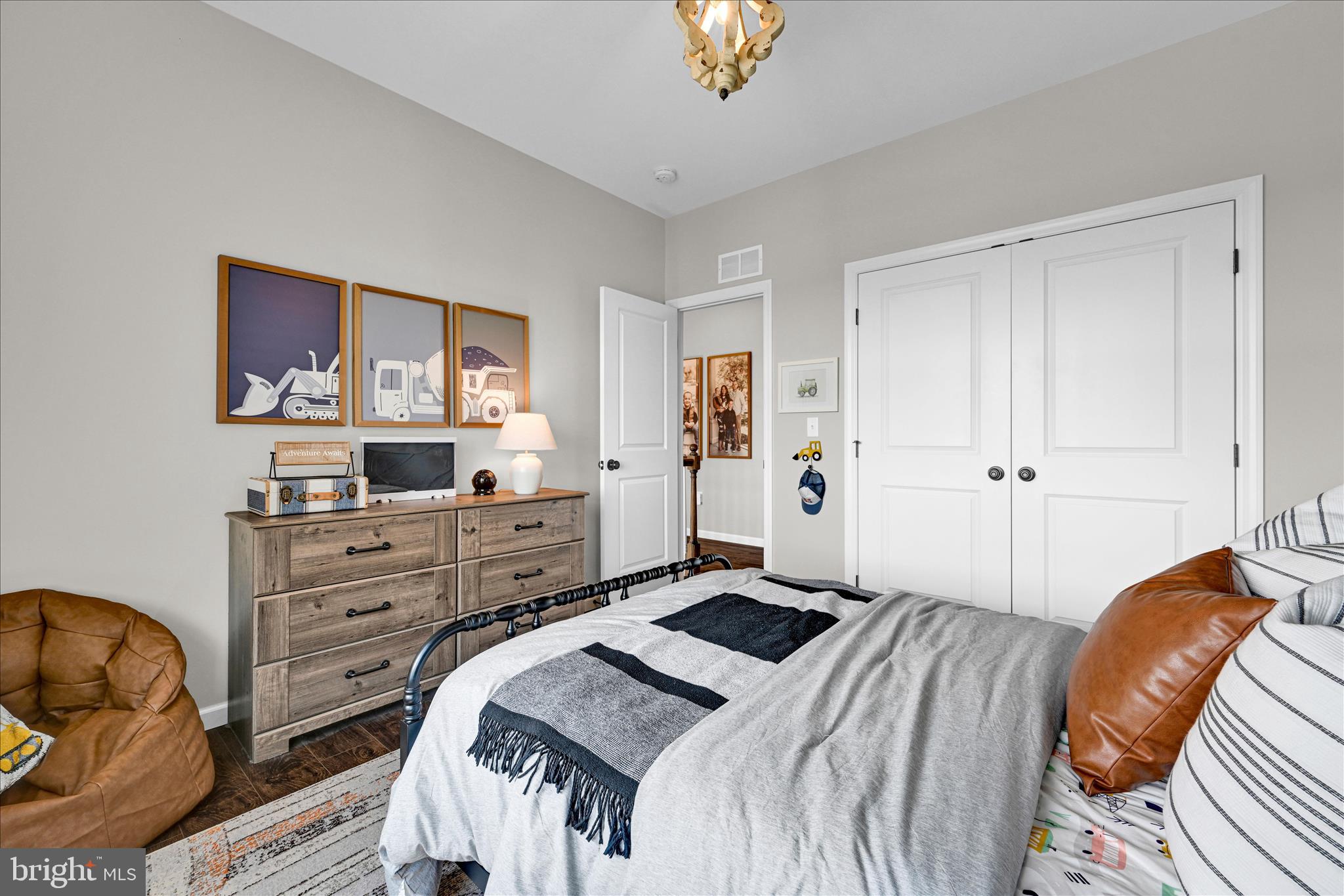 ELIZABETHTOWN - Residential