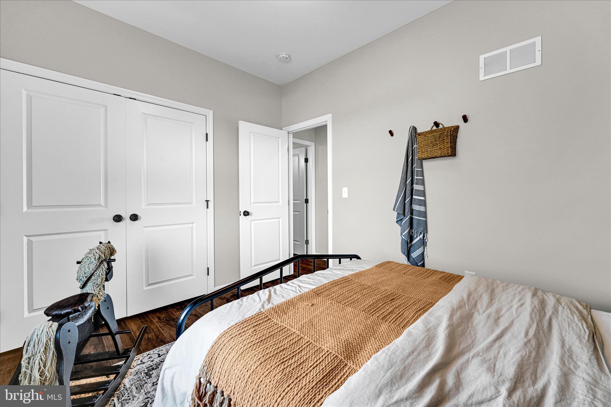 ELIZABETHTOWN - Residential