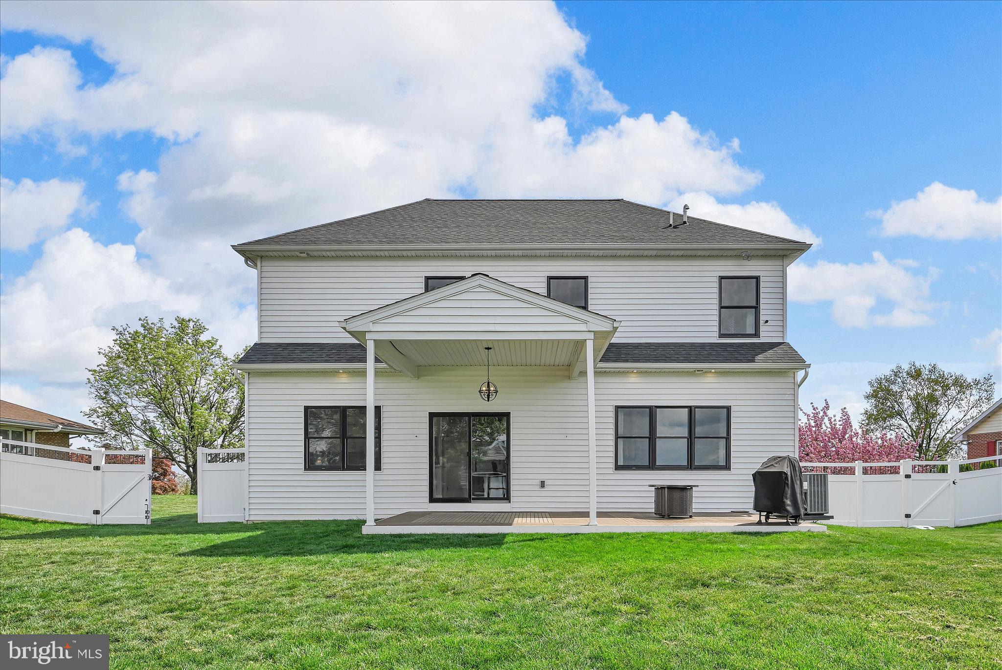 ELIZABETHTOWN - Residential