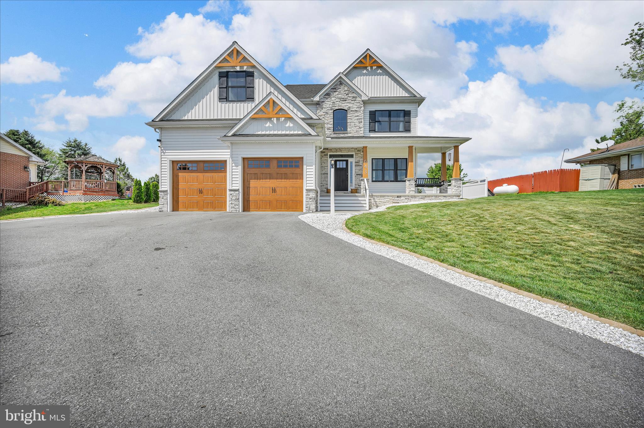 ELIZABETHTOWN - Residential