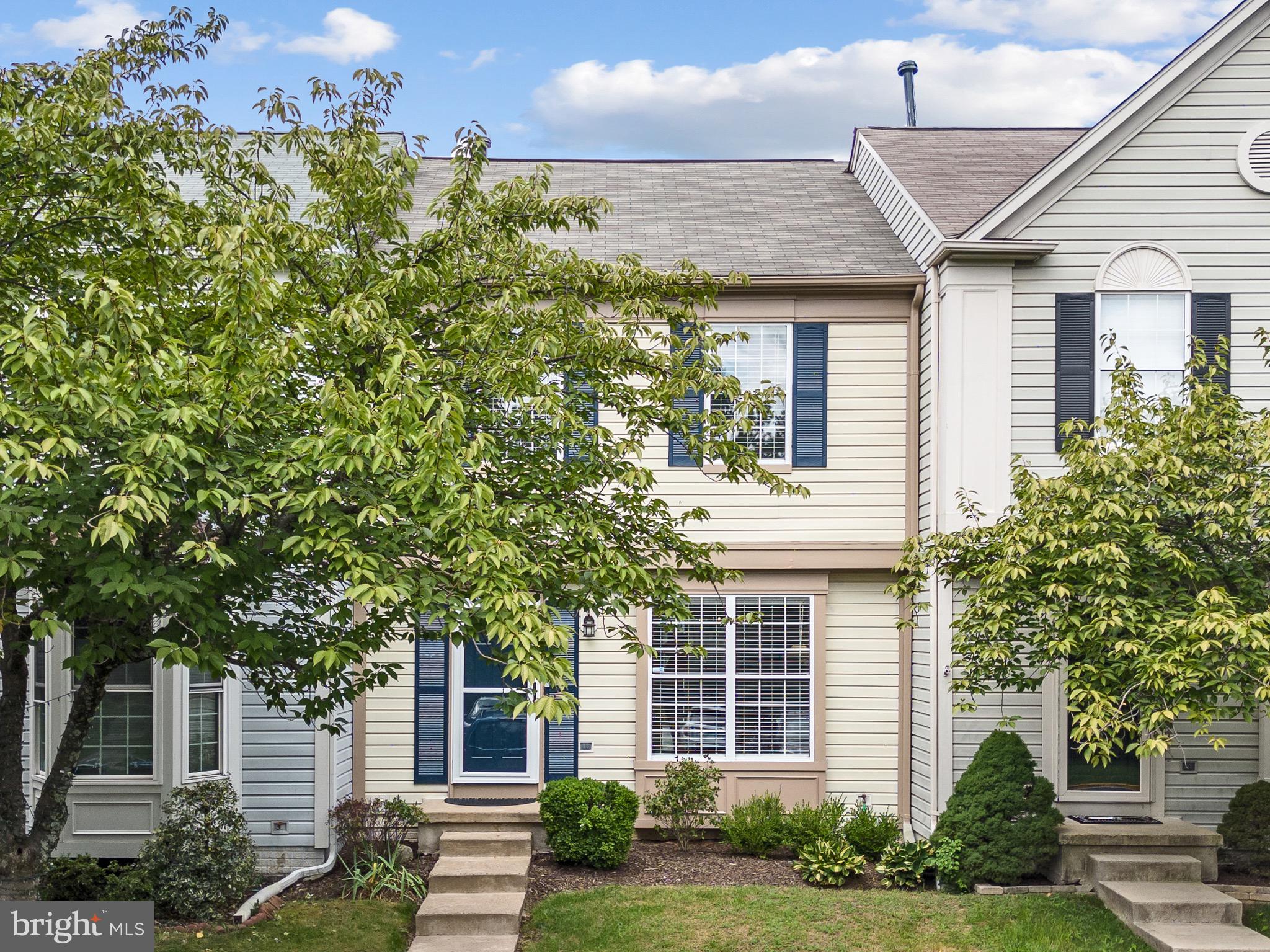 ASHBURN FARM - Residential