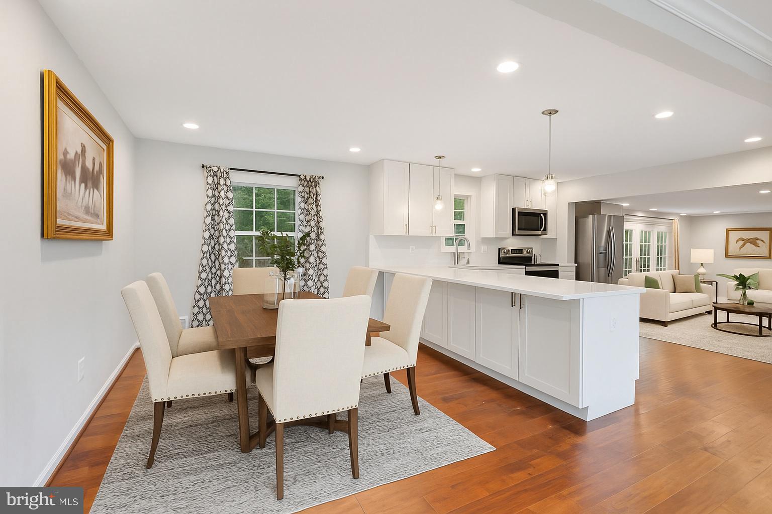 QUINCE ORCHARD KNOLLS - Residential