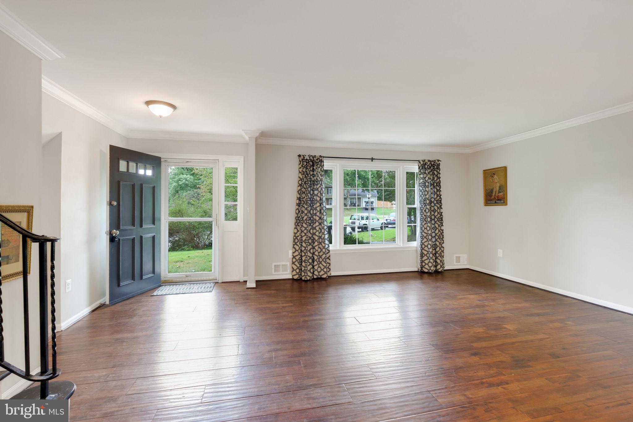 QUINCE ORCHARD KNOLLS - Residential