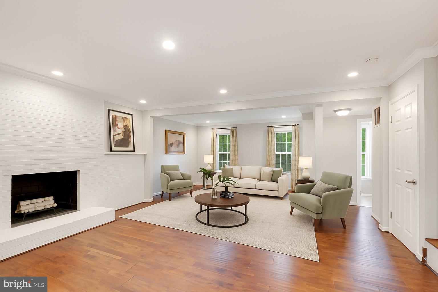 QUINCE ORCHARD KNOLLS - Residential