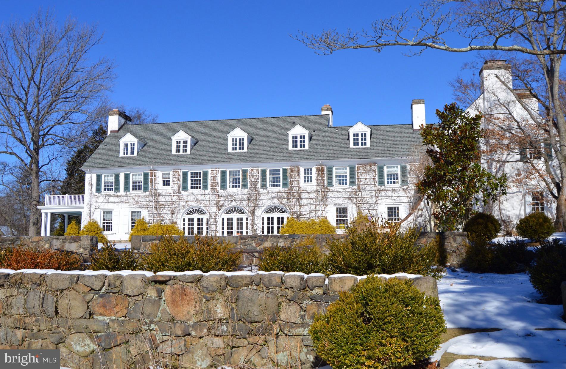 RADNOR HUNT - Residential