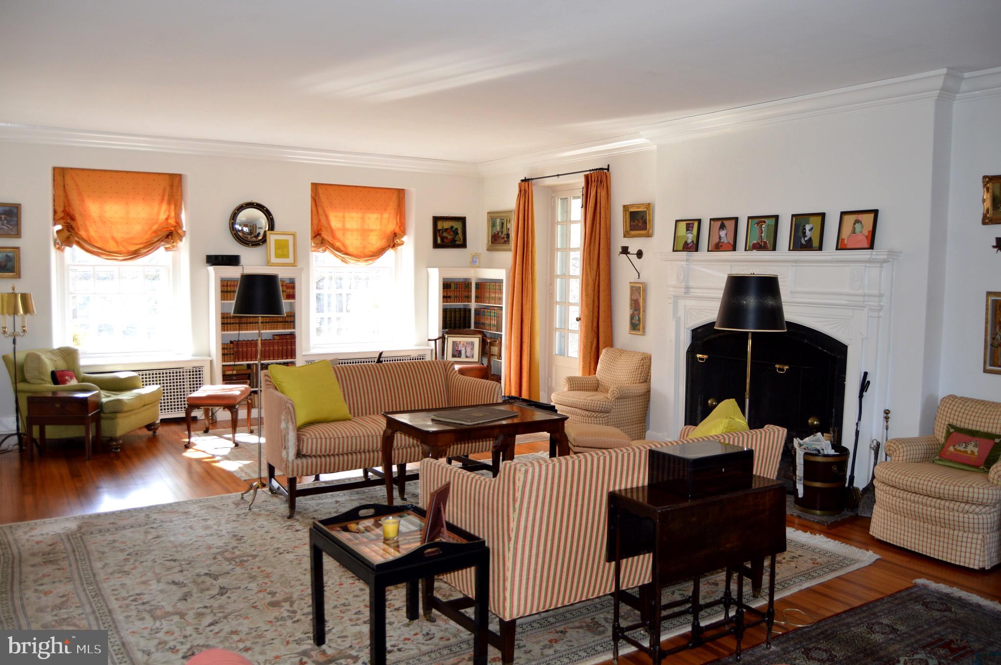 RADNOR HUNT - Residential