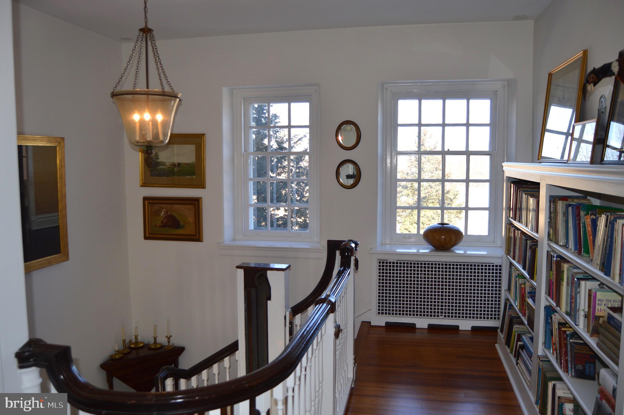 RADNOR HUNT - Residential