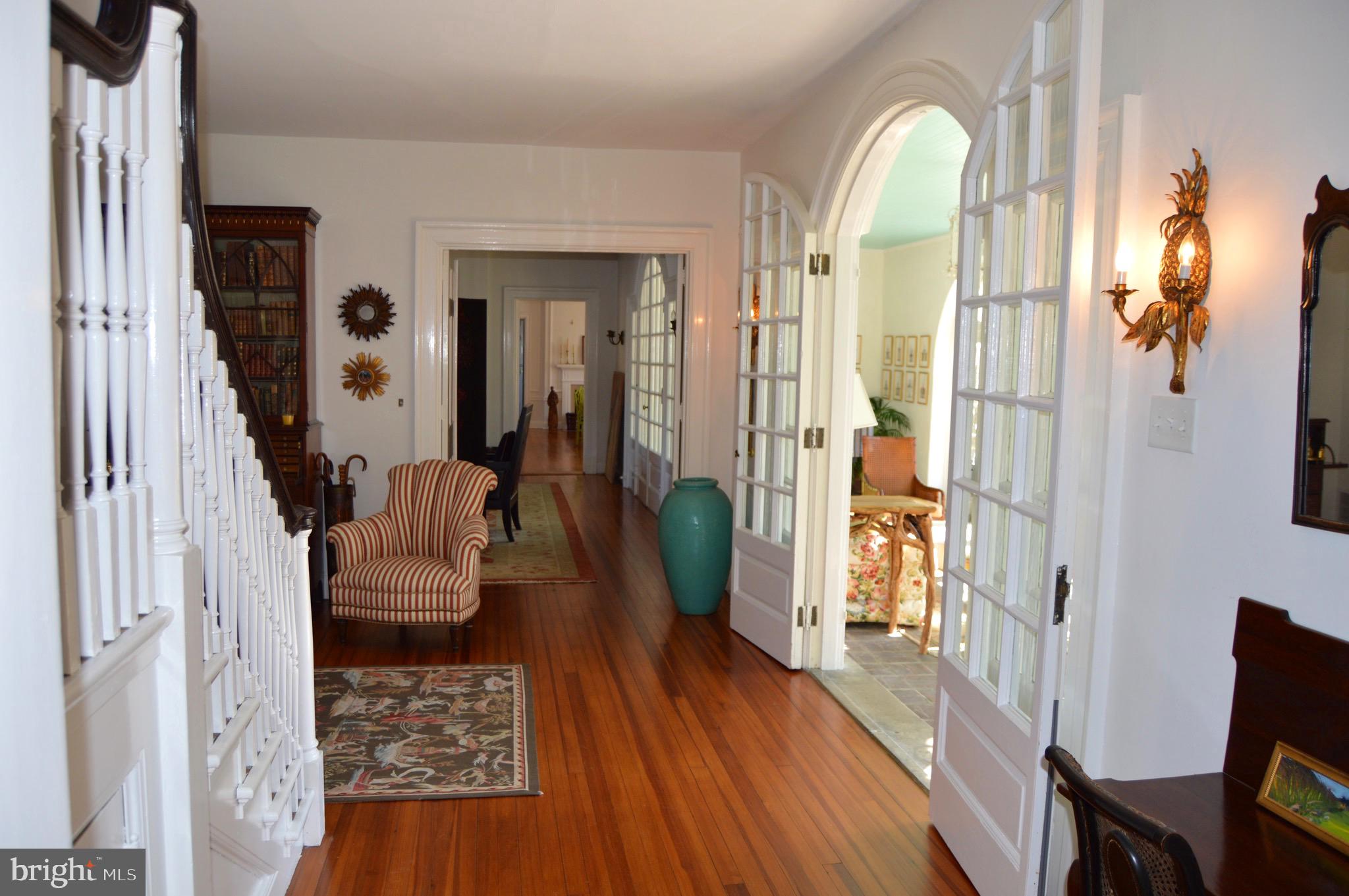 RADNOR HUNT - Residential