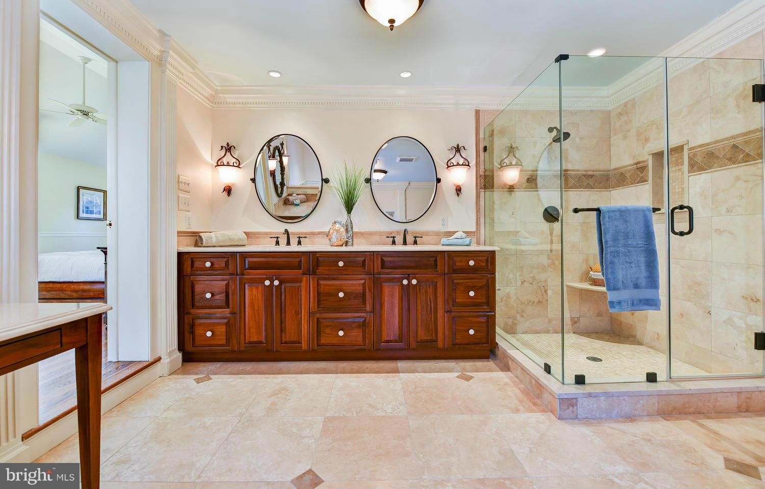 ROSEMONT - Residential