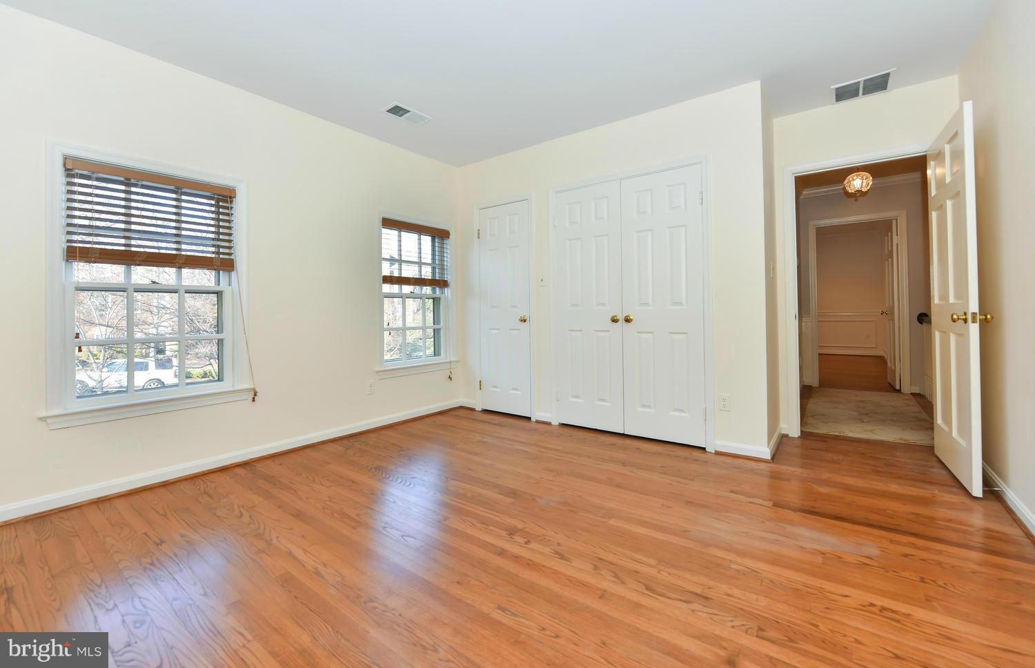 ROSEMONT - Residential