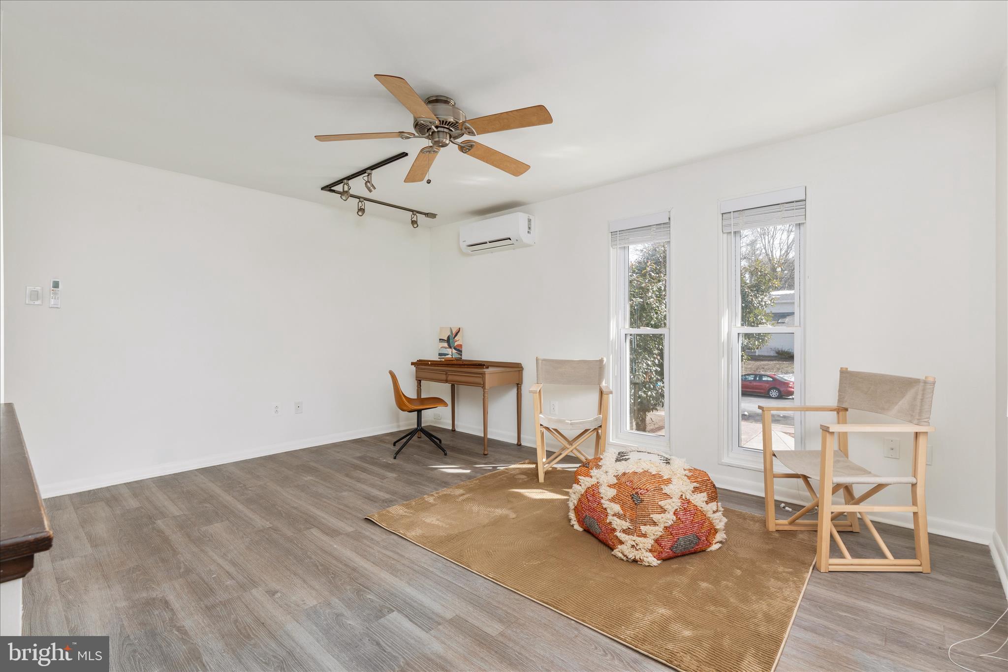 BROOKFIELD - Residential