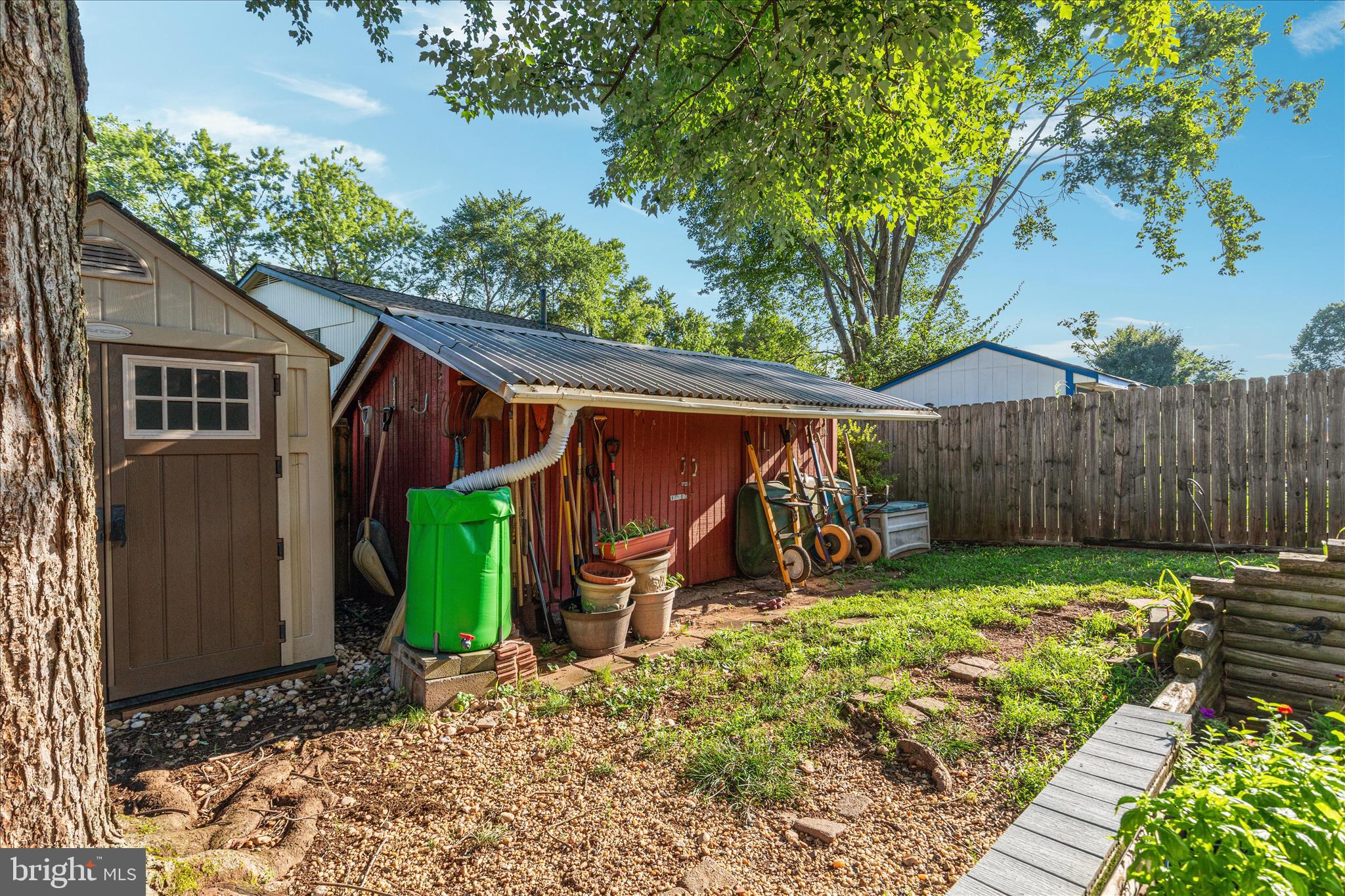 BROOKFIELD - Residential