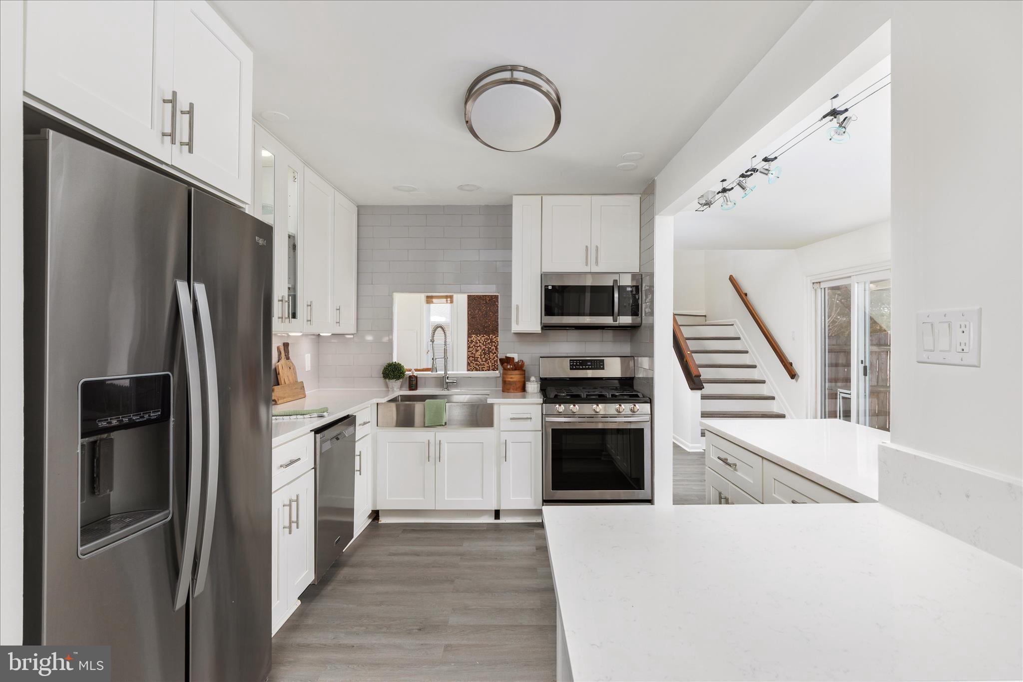 BROOKFIELD - Residential