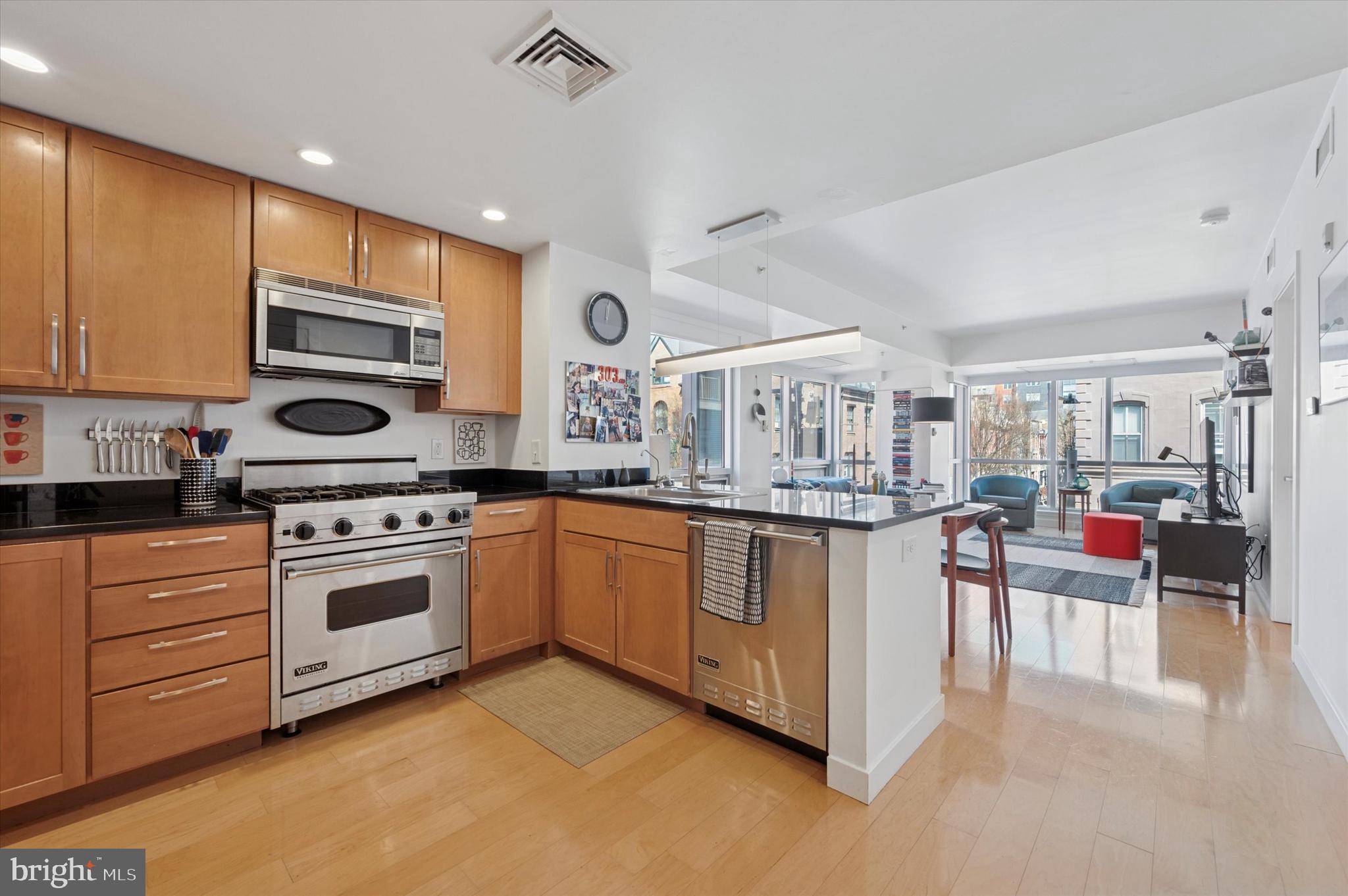 1034 SPRUCE STREET 303