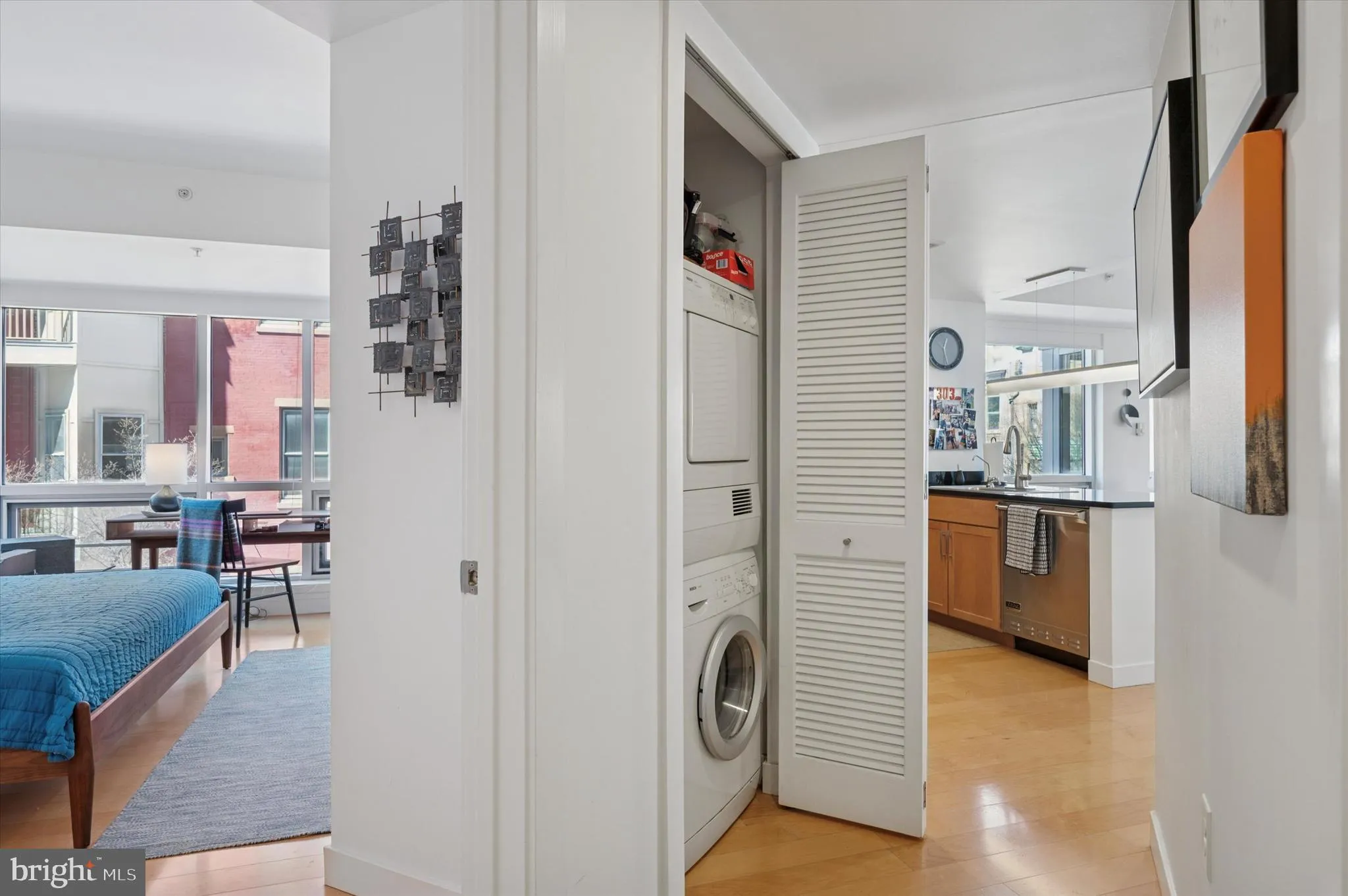 Philadelphia, Pennsylvania 19107, United States, 2 Bedrooms Bedrooms, ,2 BathroomsBathrooms,Residential,Active,95233