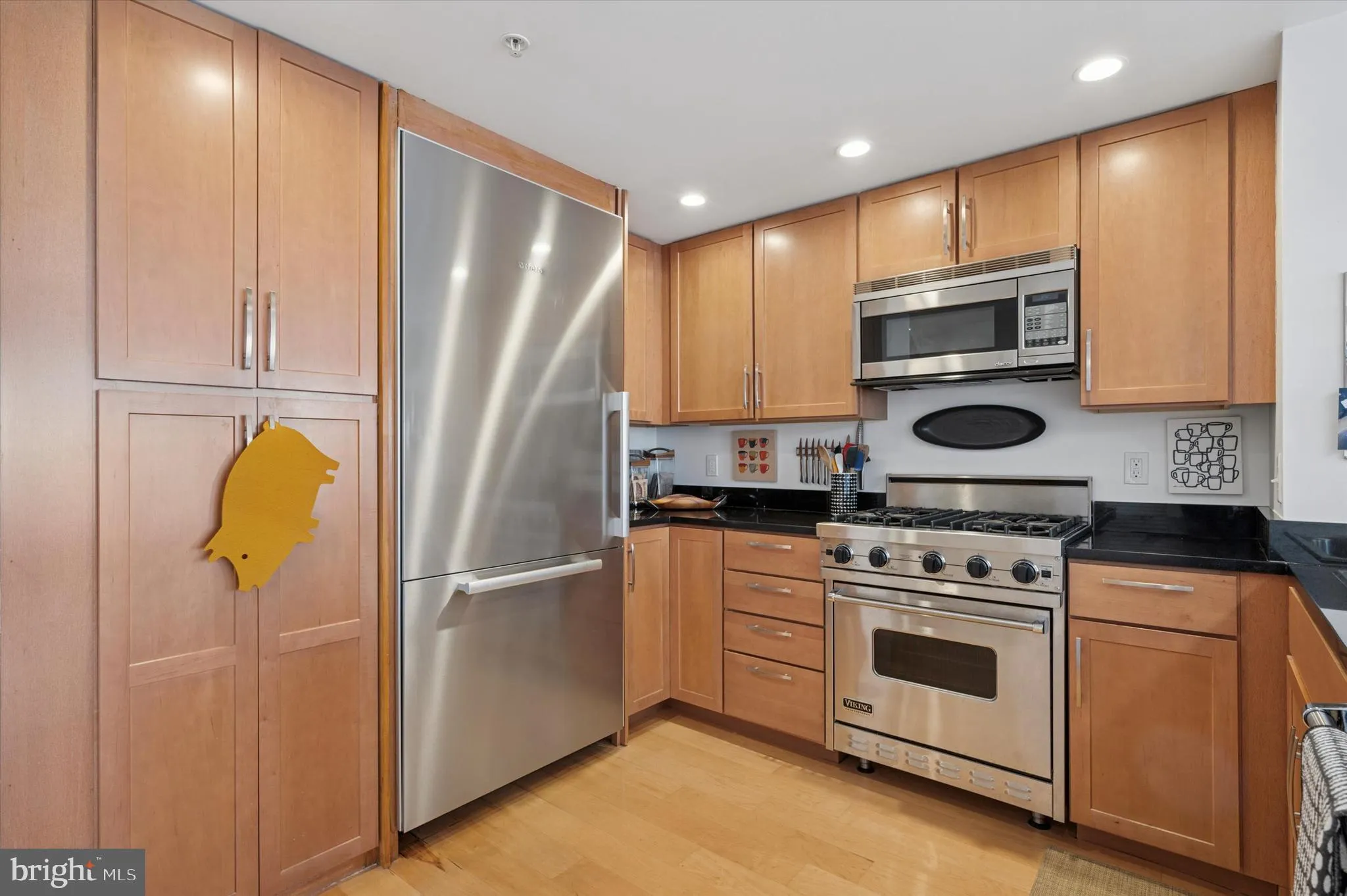 Philadelphia, Pennsylvania 19107, United States, 2 Bedrooms Bedrooms, ,2 BathroomsBathrooms,Residential,Active,95233