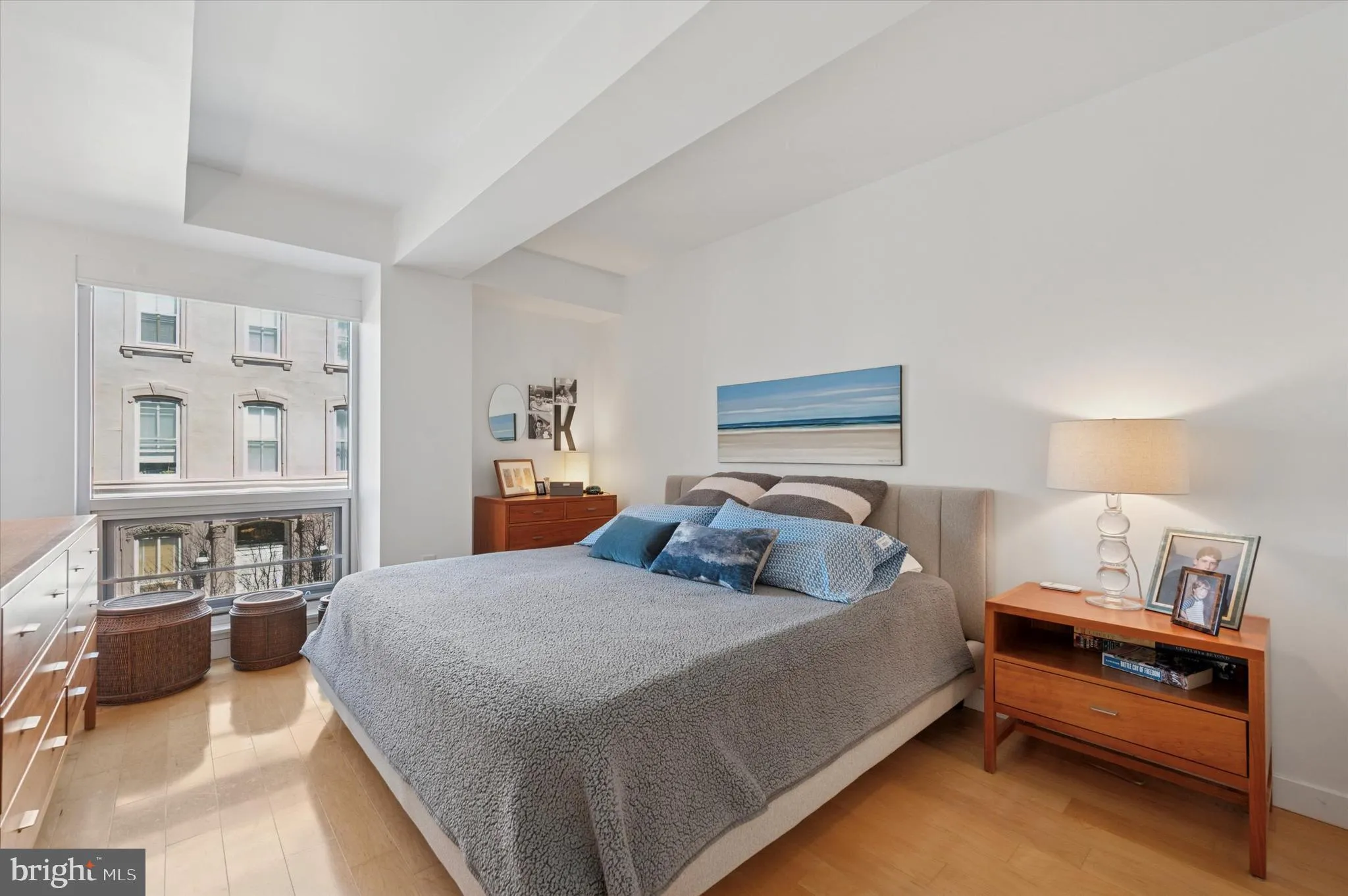 Philadelphia, Pennsylvania 19107, United States, 2 Bedrooms Bedrooms, ,2 BathroomsBathrooms,Residential,Active,95233