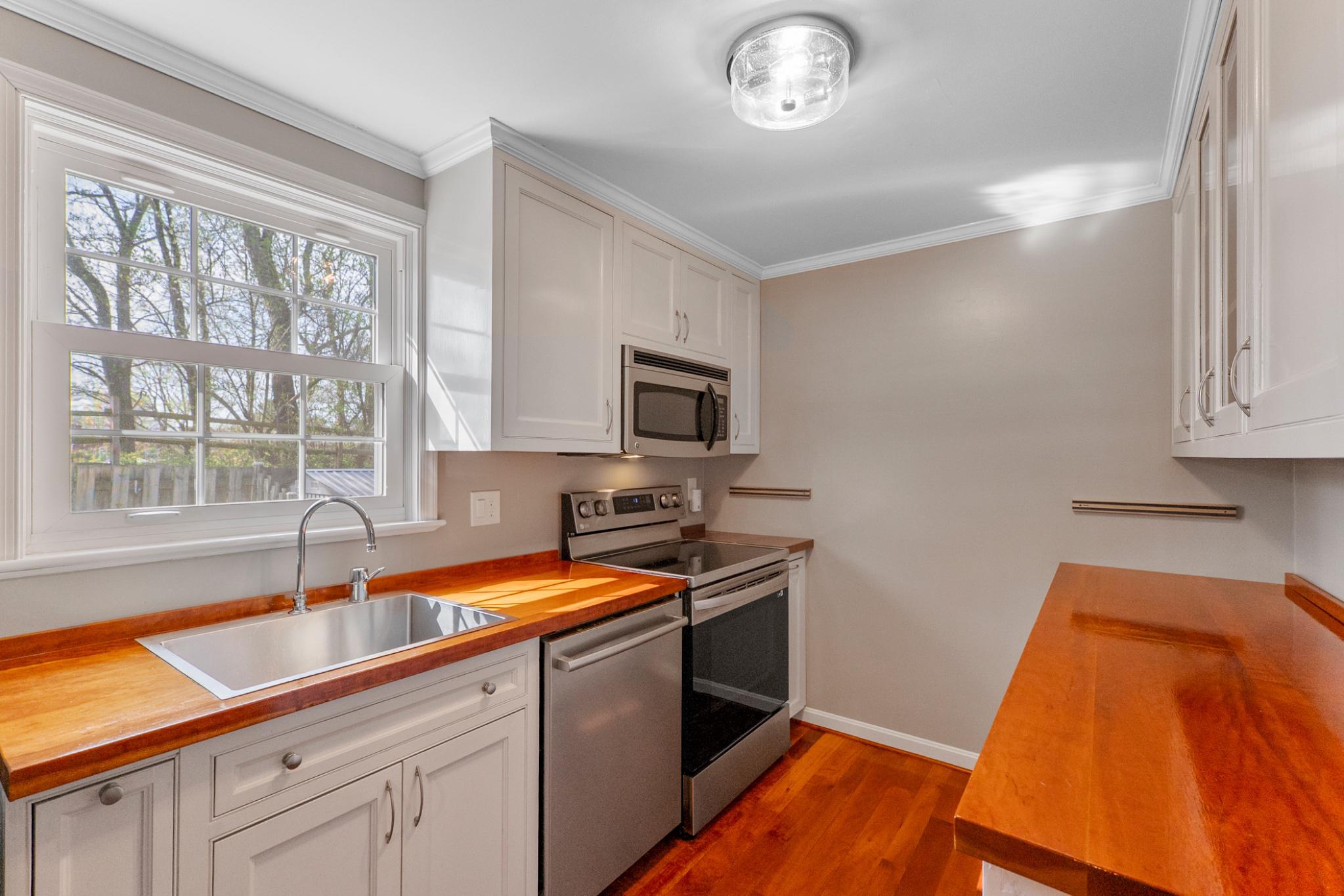 DAMASCUS VALLEY PARK - Residential