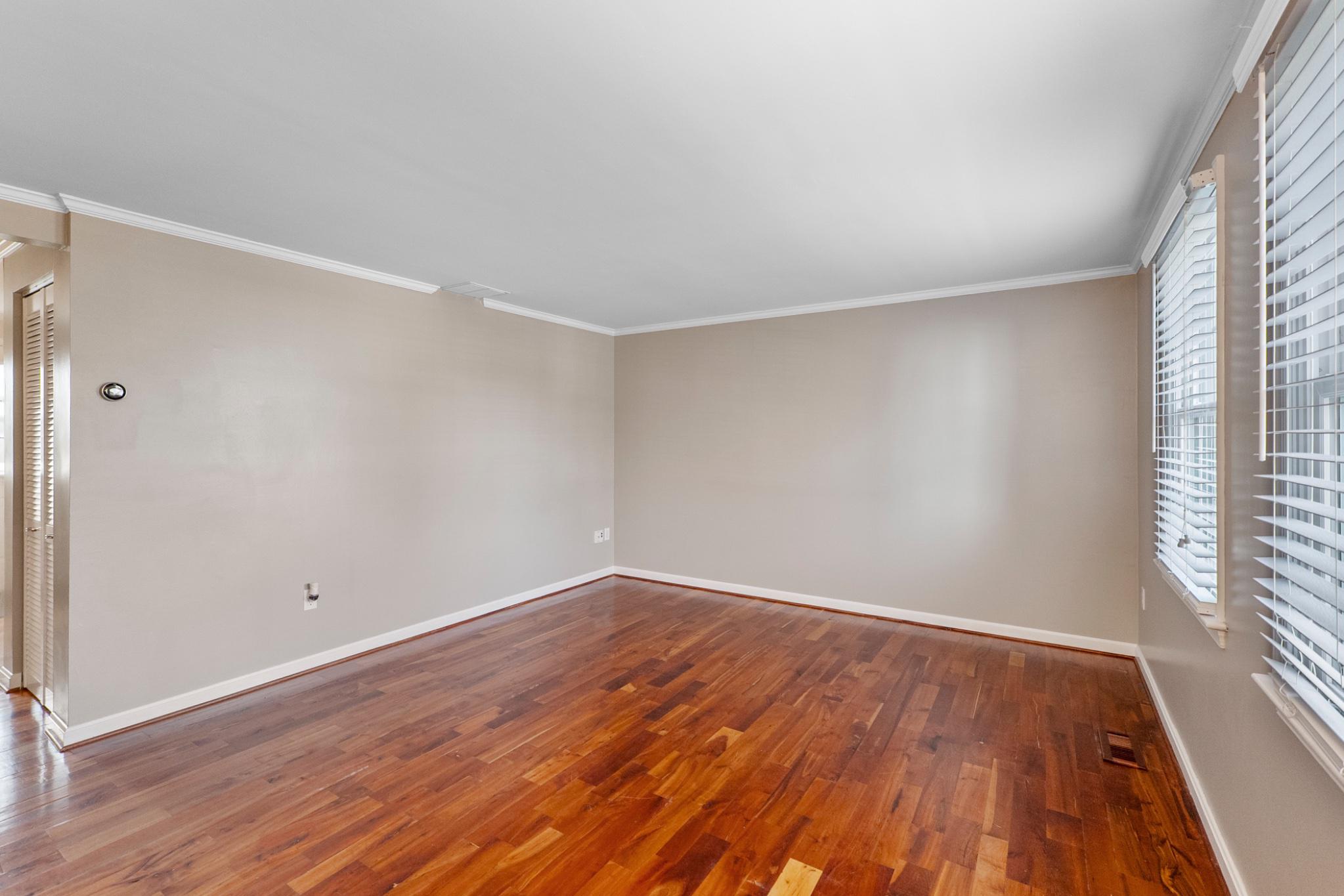 DAMASCUS VALLEY PARK - Residential