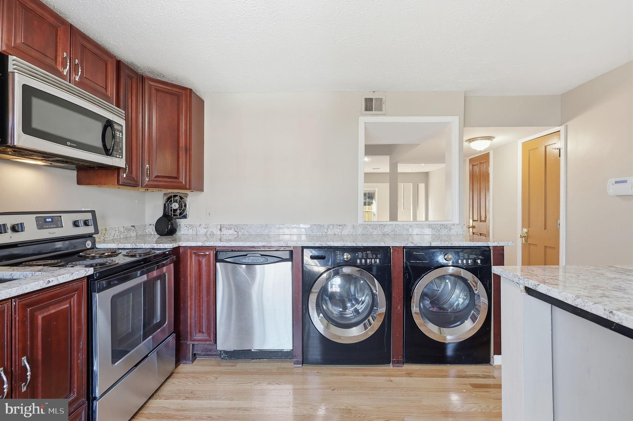 GEORGETOWN  VILLAGE - Residential