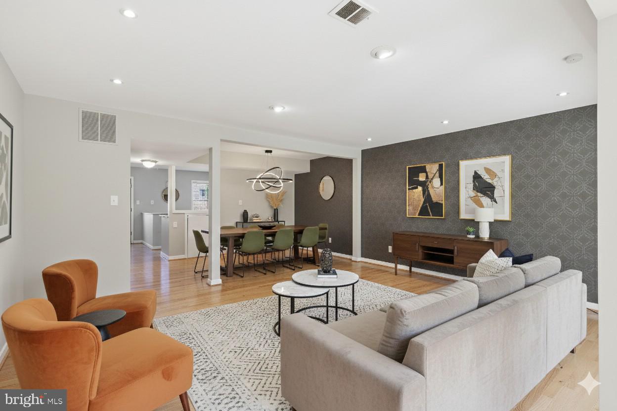 GEORGETOWN  VILLAGE - Residential