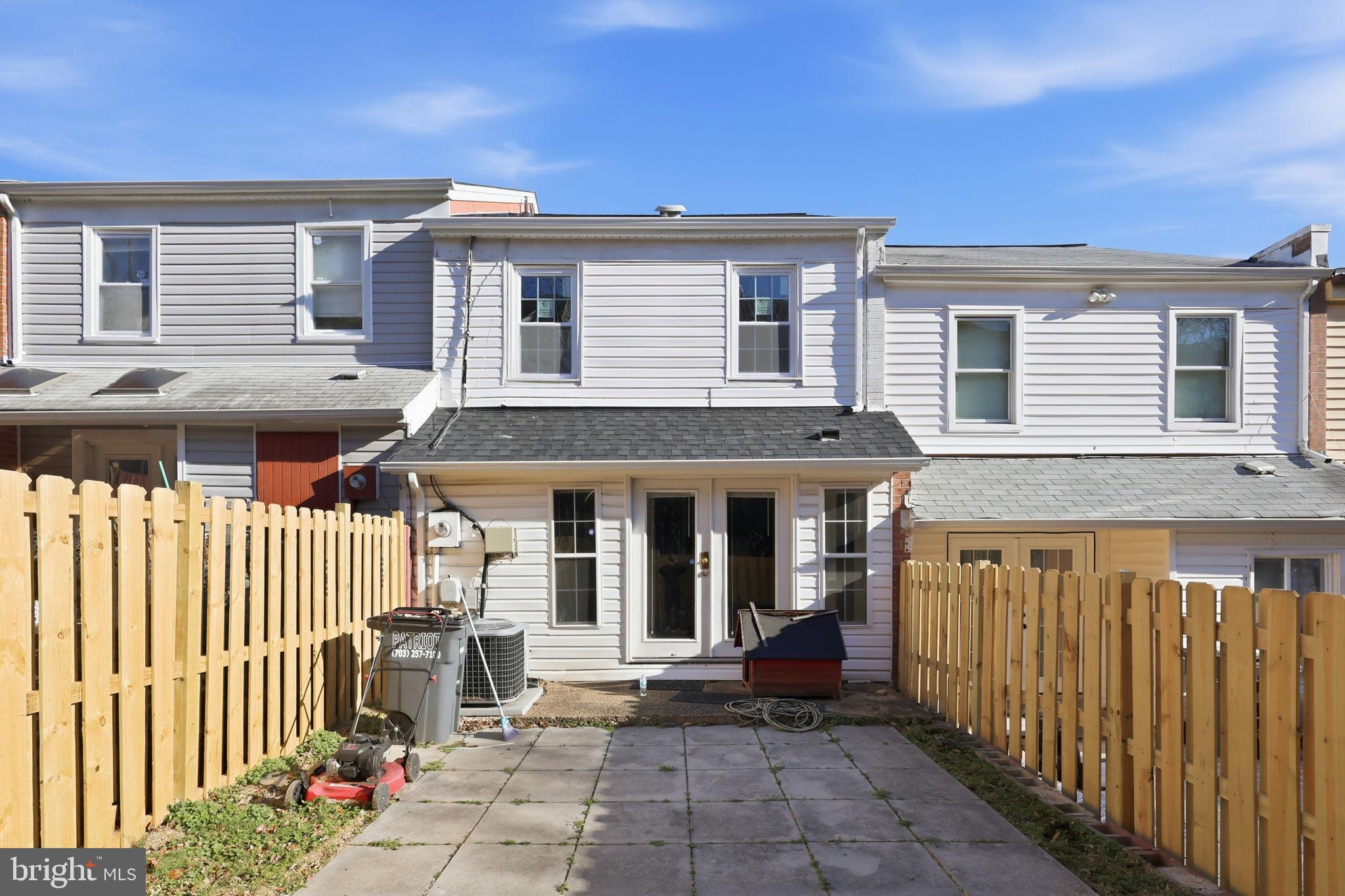 GEORGETOWN  VILLAGE - Residential