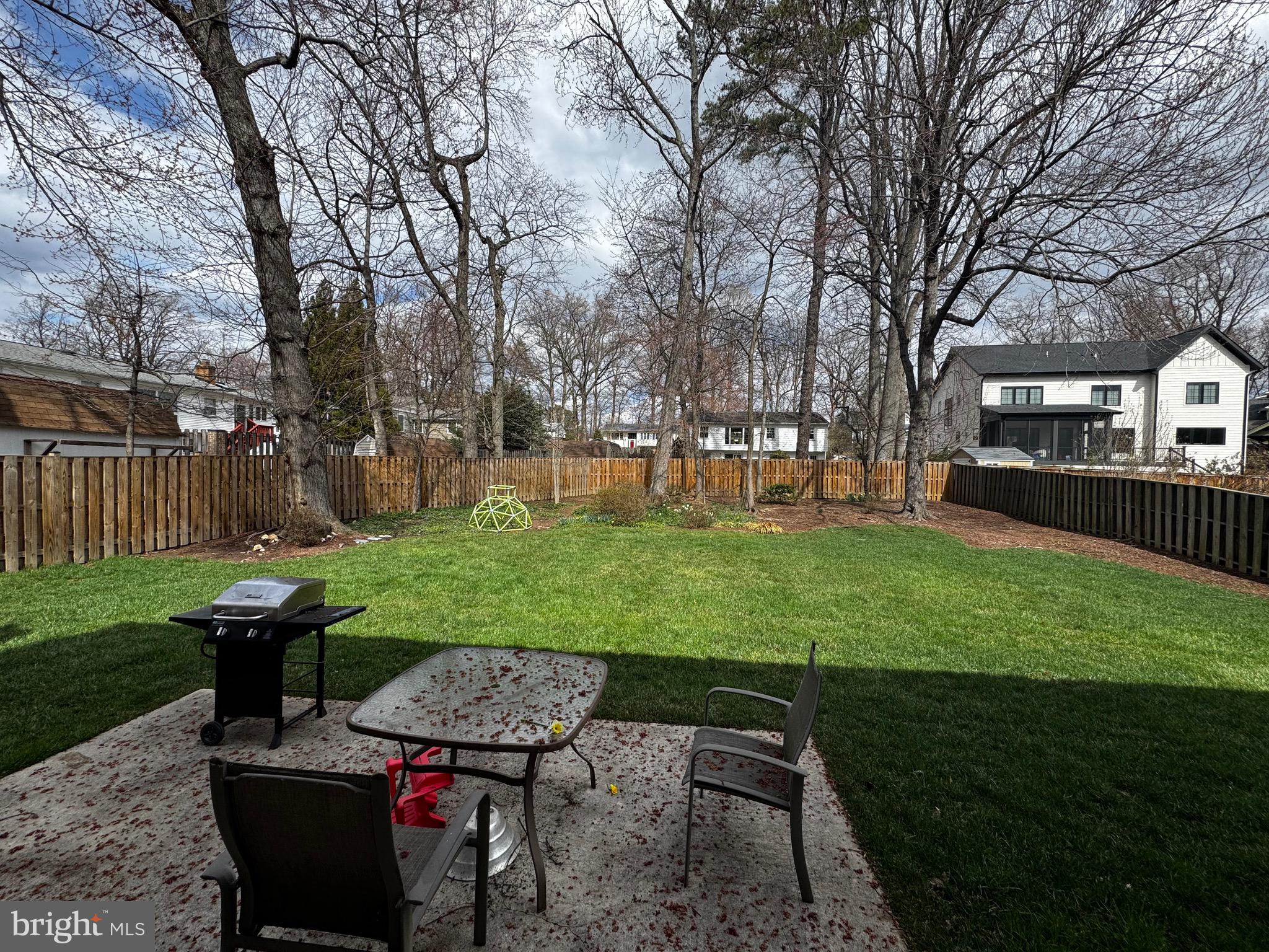 MAPLE GROVE - Residential