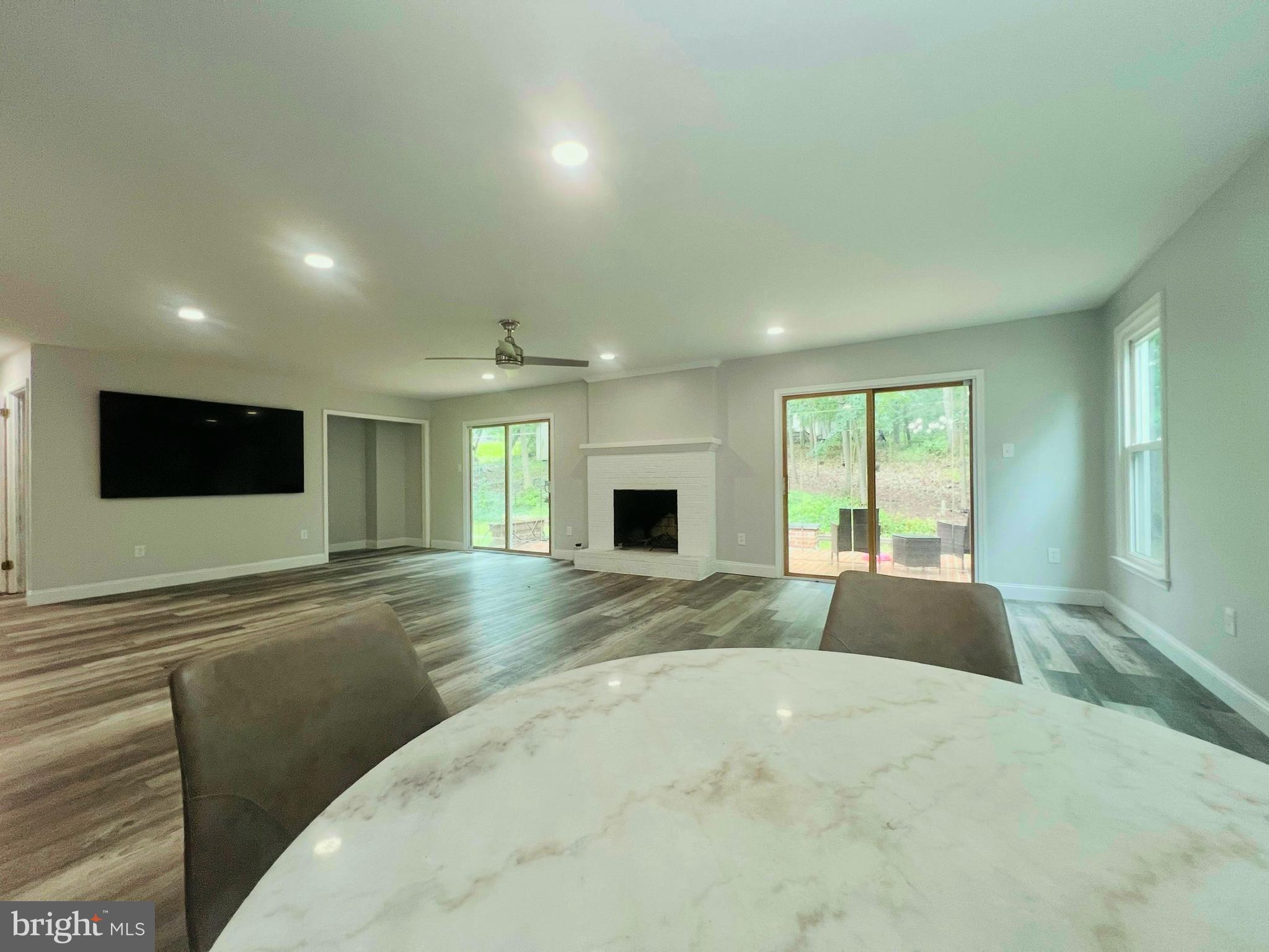 CAMP HILL - Residential