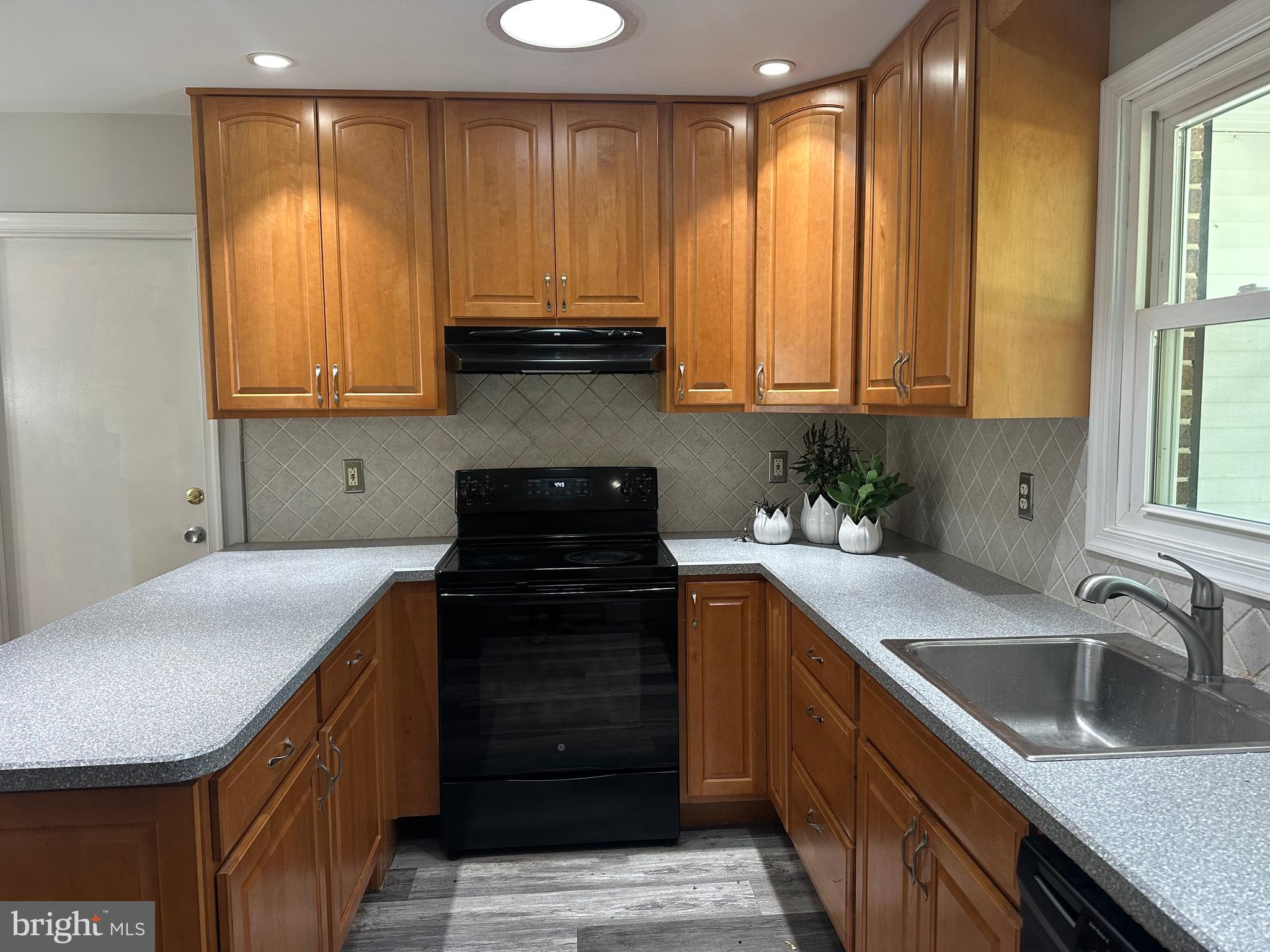 CAMP HILL - Residential