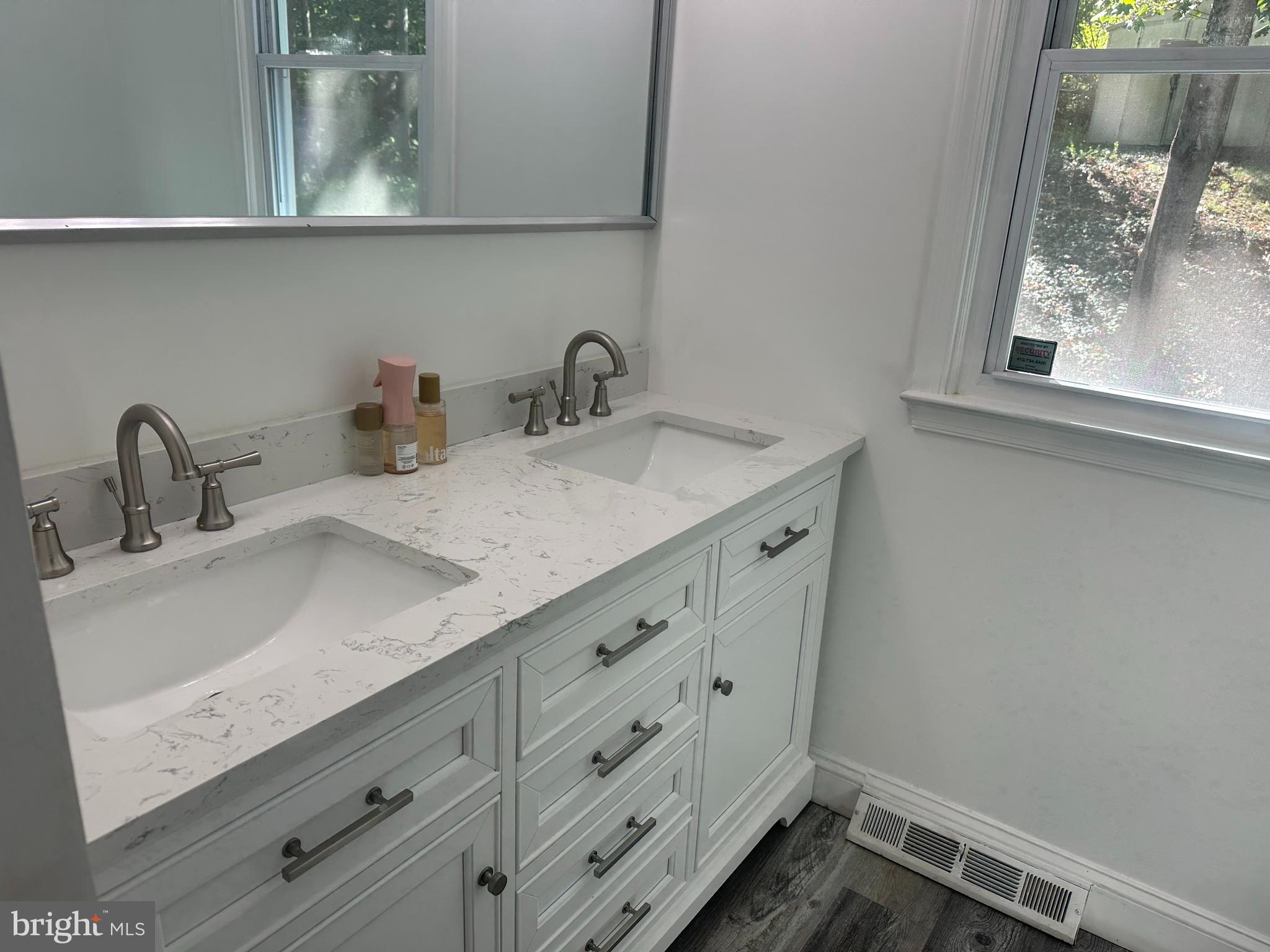 CAMP HILL - Residential