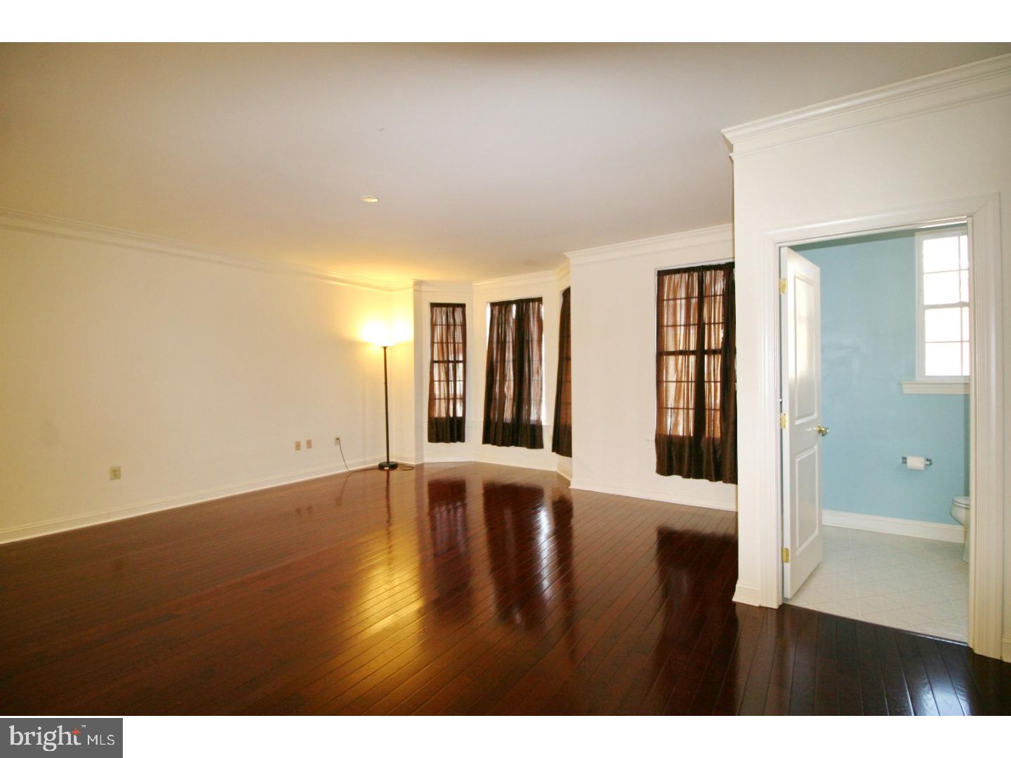 STATION SQ AT AMBLER - Residential
