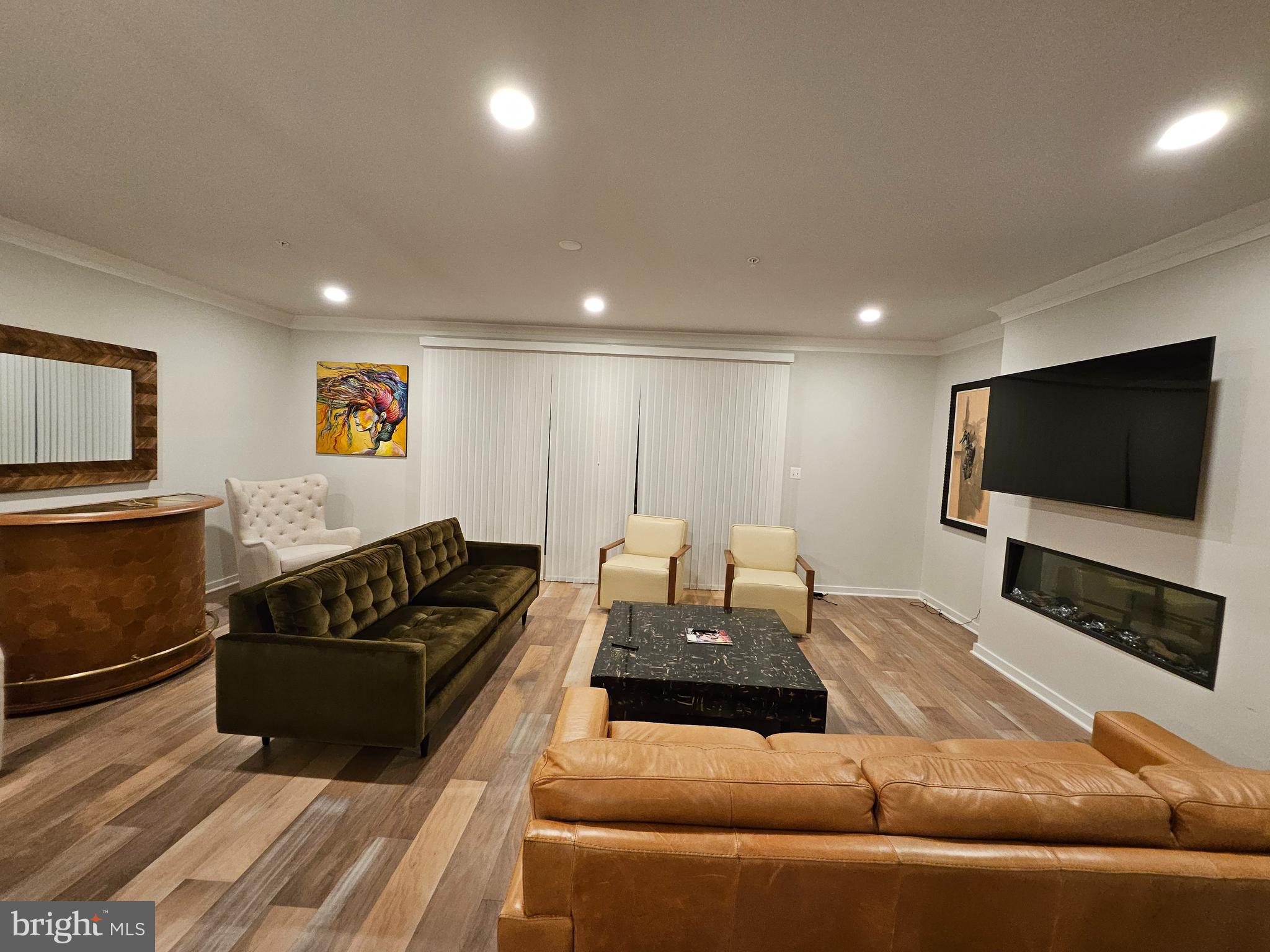 605 GLEN LAKE DRIVE