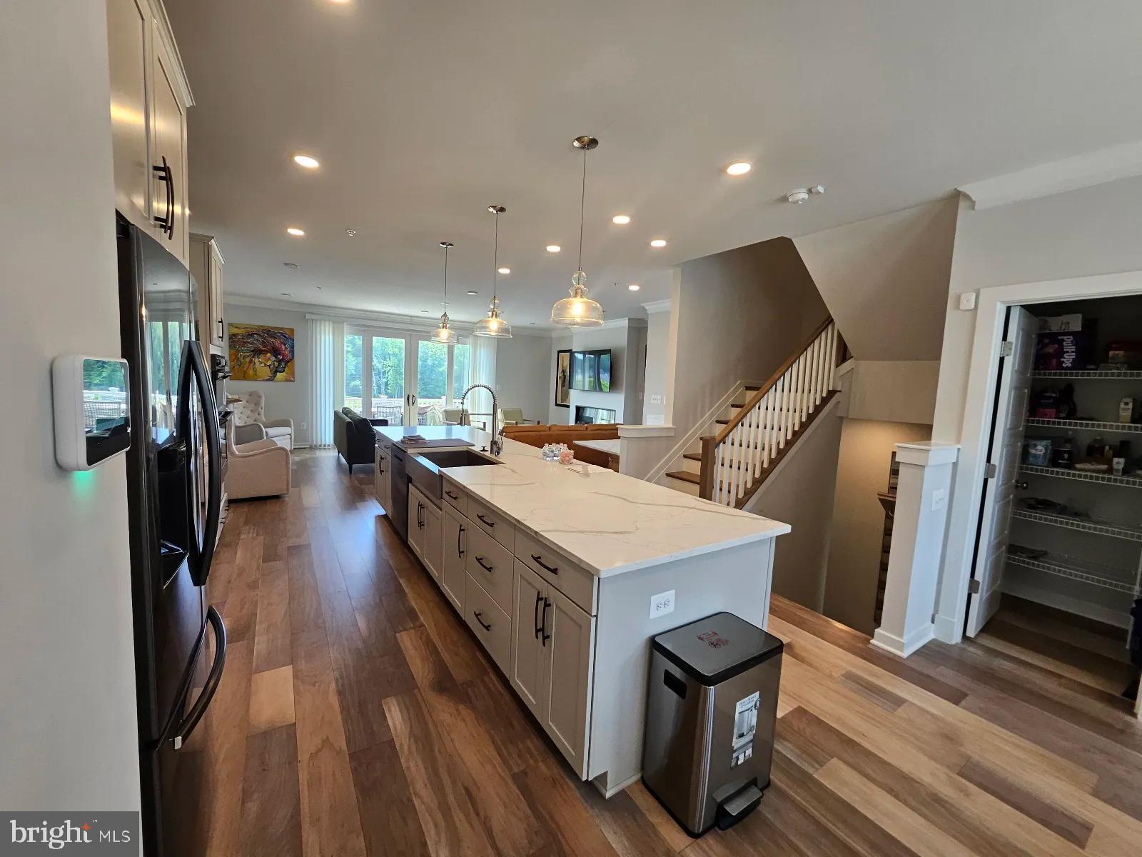 605 GLEN LAKE DRIVE