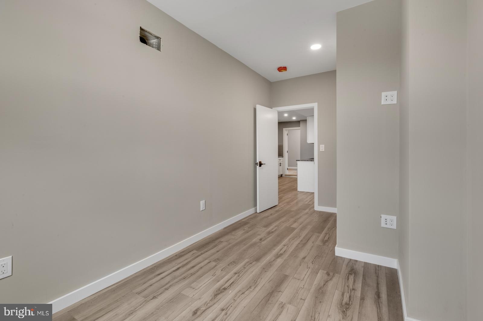 KENSINGTON - Residential Lease