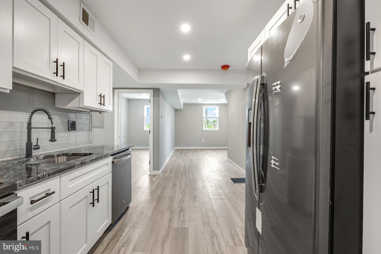 KENSINGTON - Residential Lease