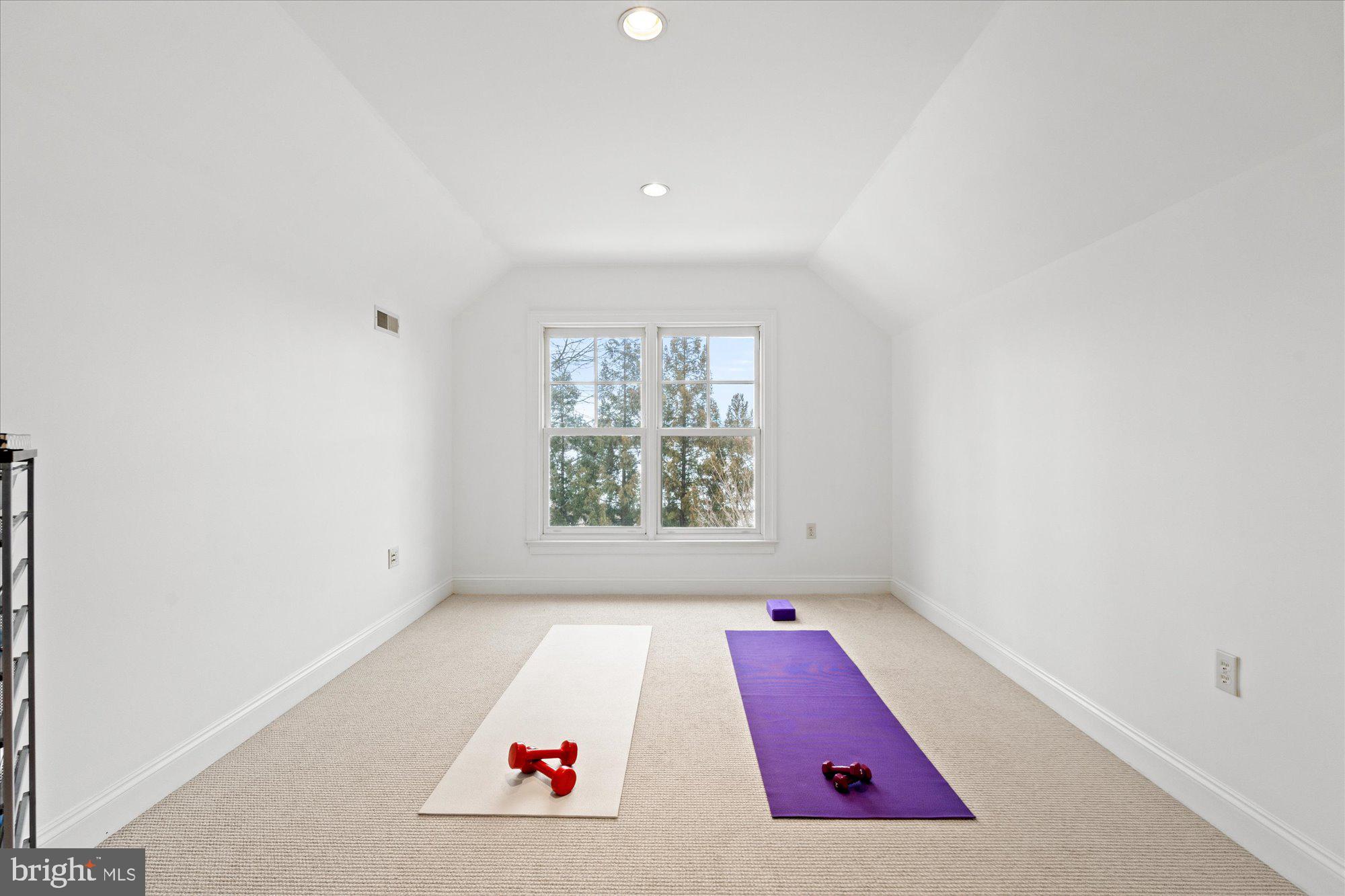 GLEN ECHO HEIGHTS - Residential