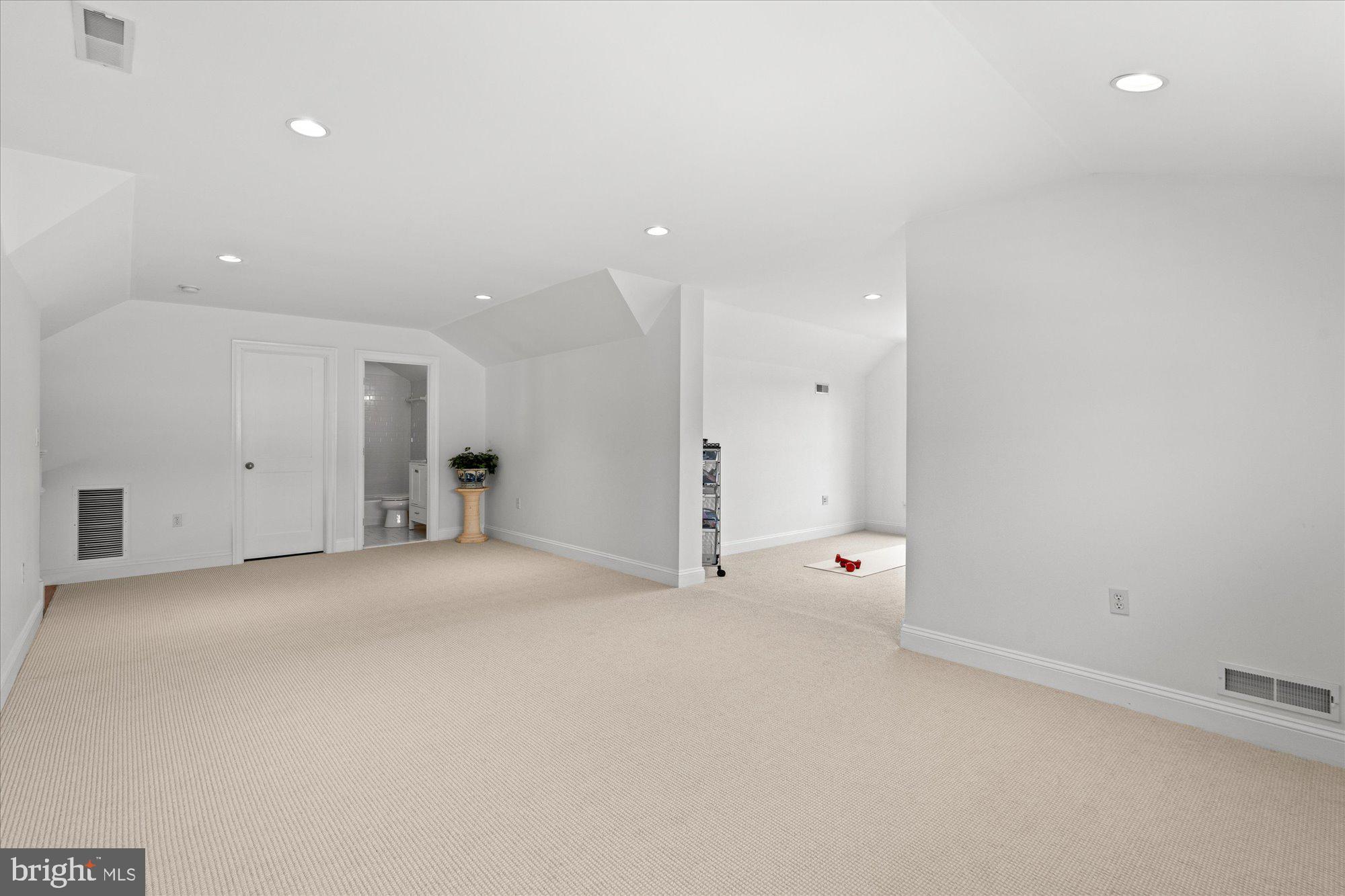 GLEN ECHO HEIGHTS - Residential