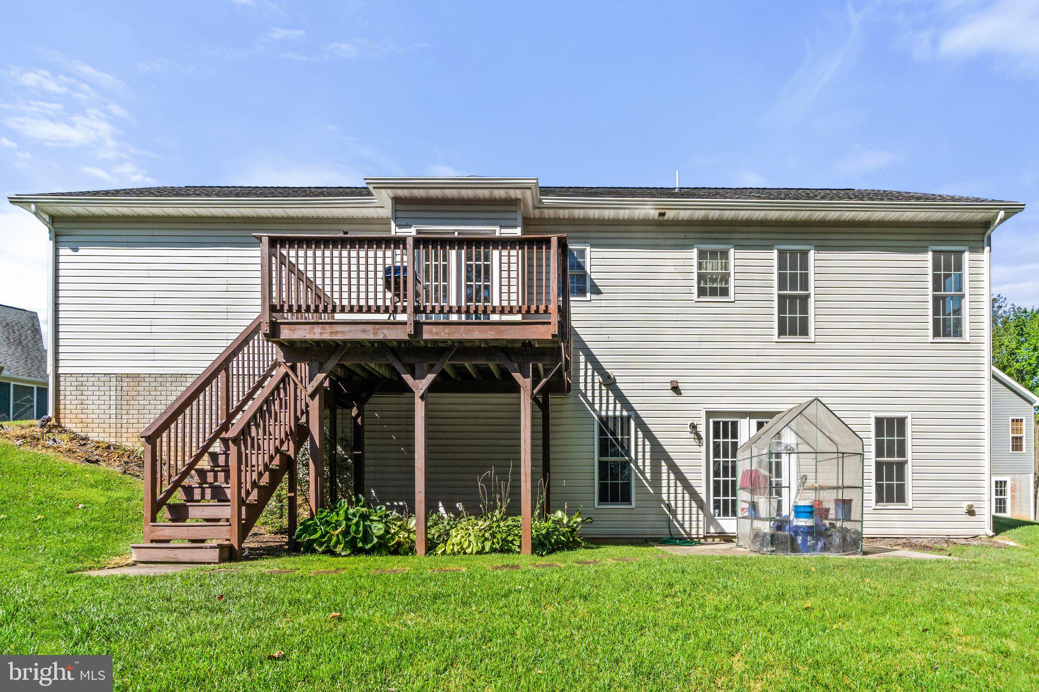 KINGS MANOR - Residential