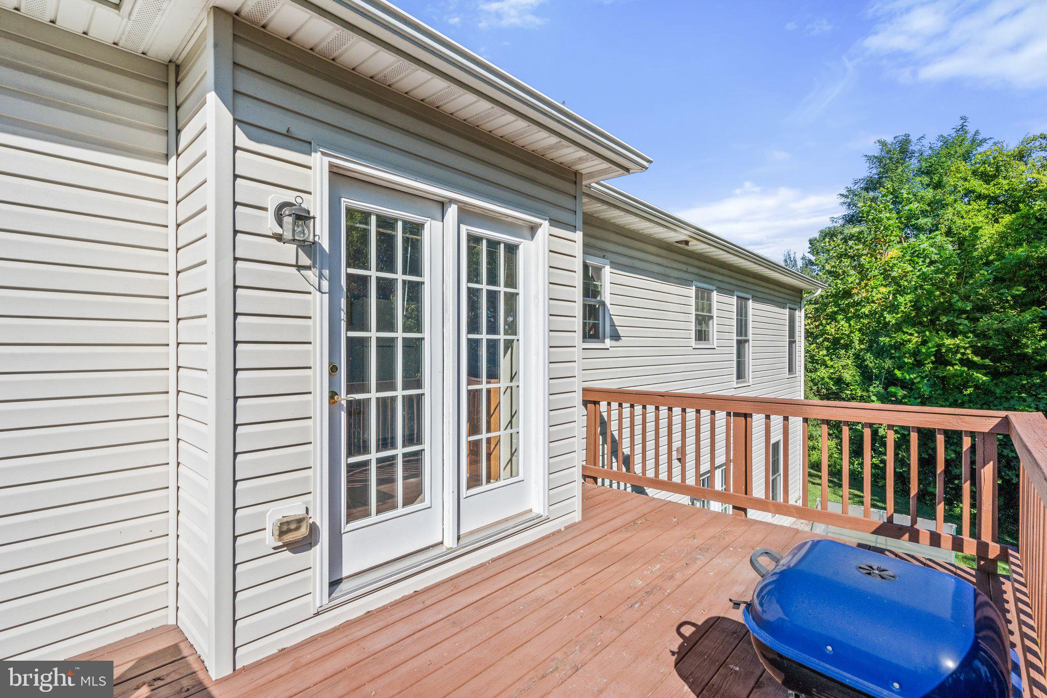 KINGS MANOR - Residential