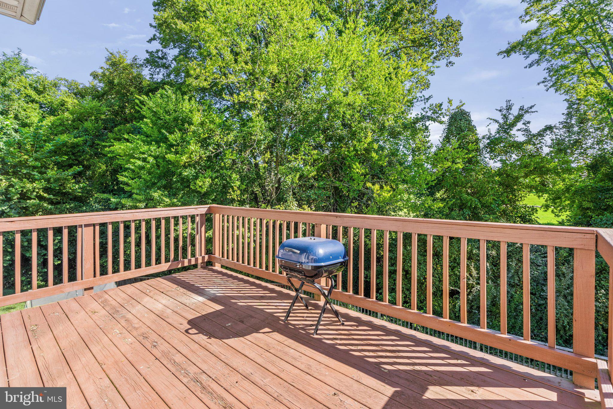 KINGS MANOR - Residential